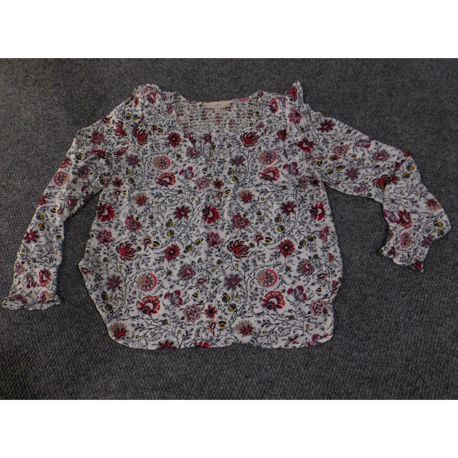 Loft LOFT Shirt Womens Medium White Floral Smocked Neck Long Sleeve Ruffle Boho Top Size M / US 6-8 / IT 42-44 - 3 Thumbnail