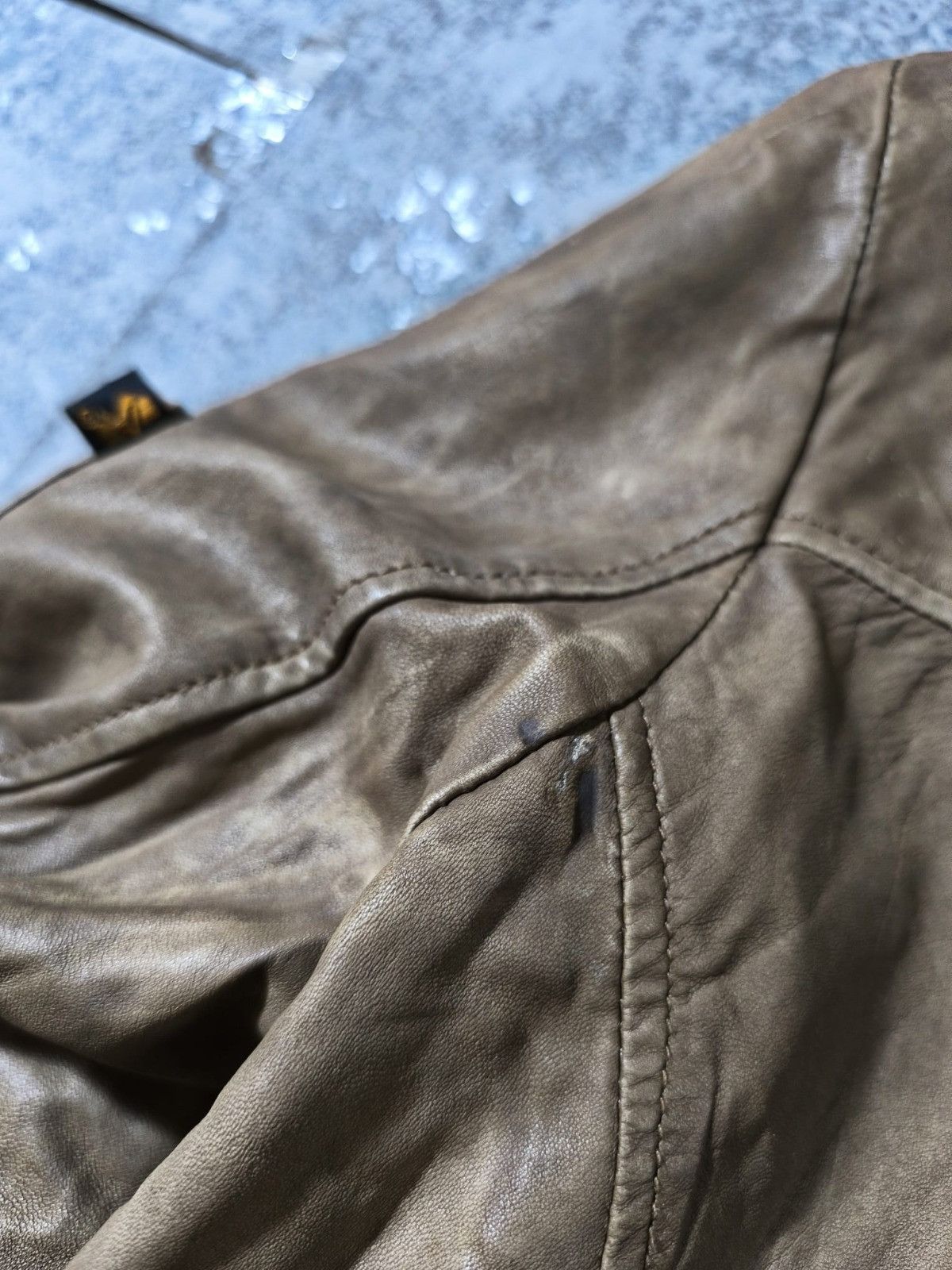 Alpha Industries Vintage Alpha Industries Patina Faded Leather Bomber Jacket Size US M / EU 48-50 / 2 - 6 Thumbnail