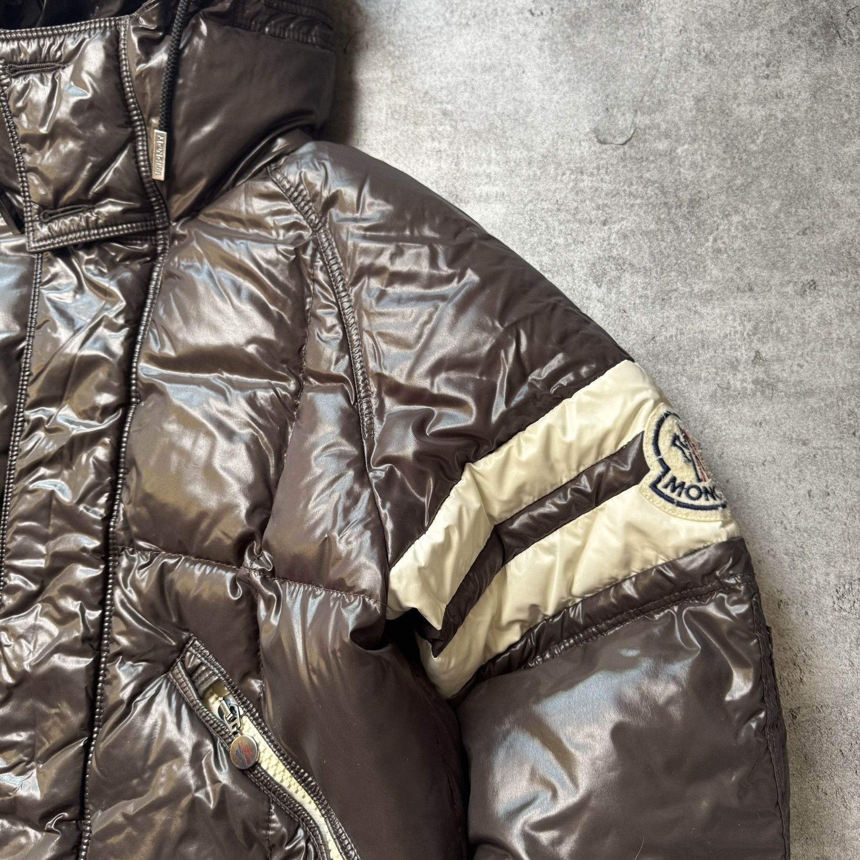 Moncler Brown puffer jacket Moncler vintage with big logo Size US M / EU 48-50 / 2 - 4 Thumbnail