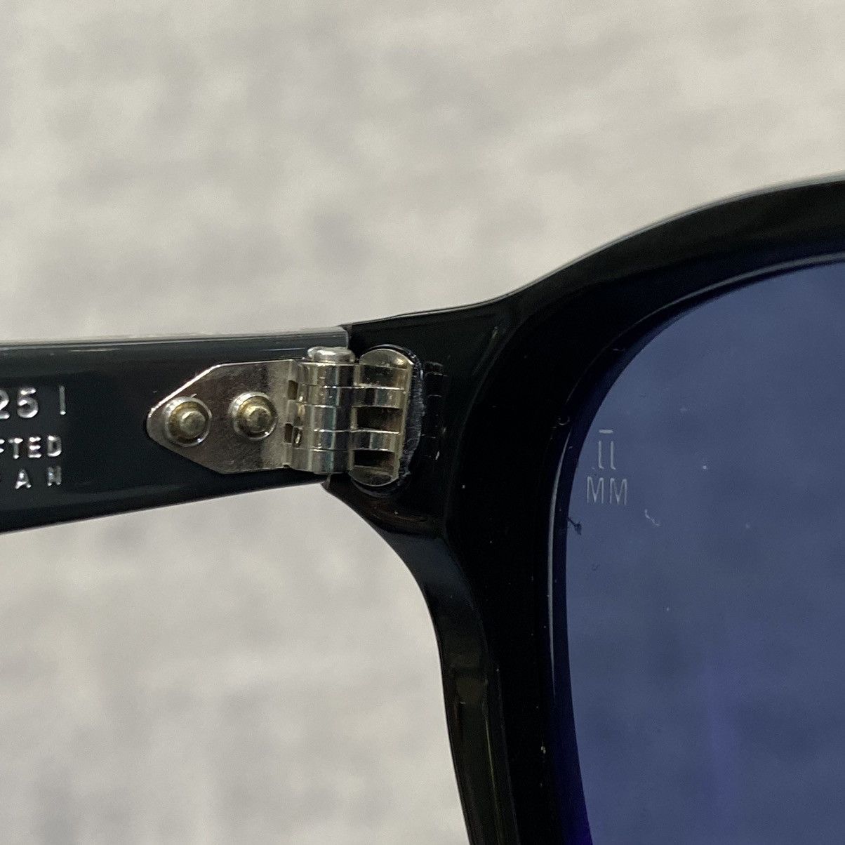 Jacques Marie Mage JAQUES MARIF ZEPHIRIN 44 - NERO, LENTE GRIGIA Size ONE SIZE - 7 Thumbnail
