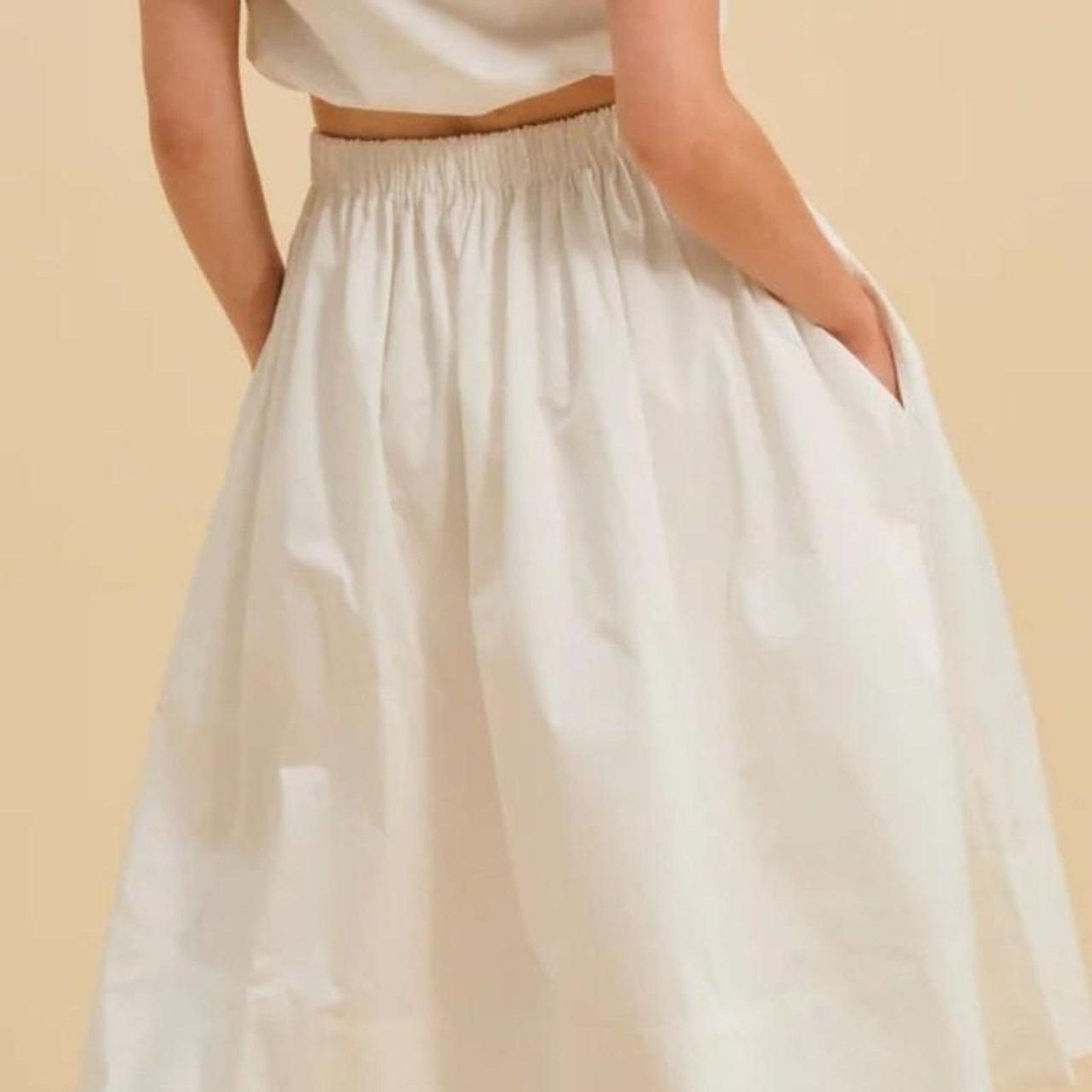 For Love & Lemons For Love & Lemons Marella Midi Poplin Skirt in Size XXS. Size 28" / US 6 / IT 42 - 2 Thumbnail
