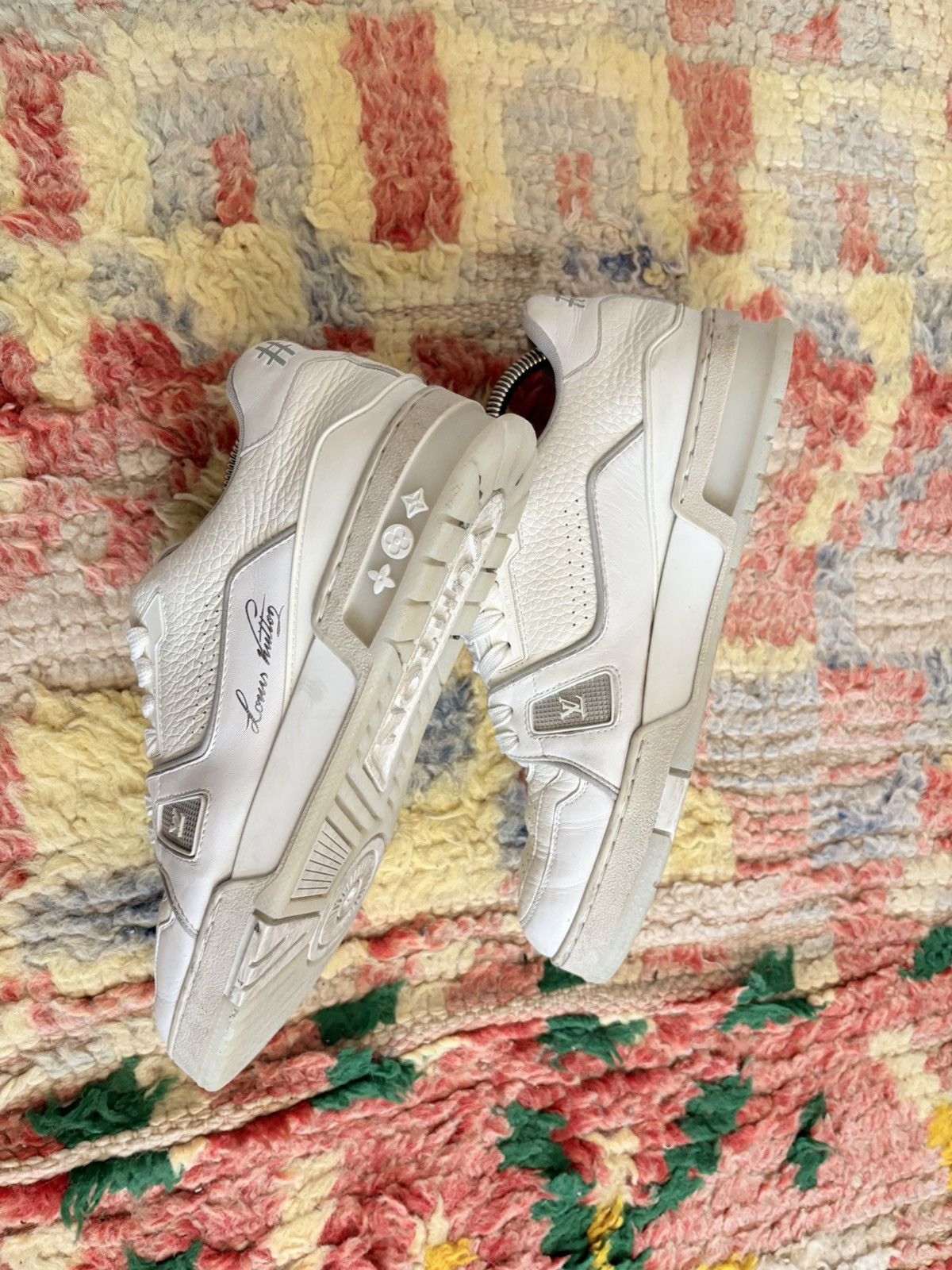 Louis Vuitton Louis Vuitton coke white trainer Size US 9.5 / EU 42-43 - 5 Thumbnail