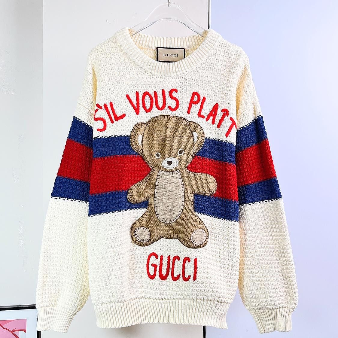 Gucci Gucci Bear Graphic Knit Sweater Size S Size US S / EU 44-46 / 1 - 1 Thumbnail