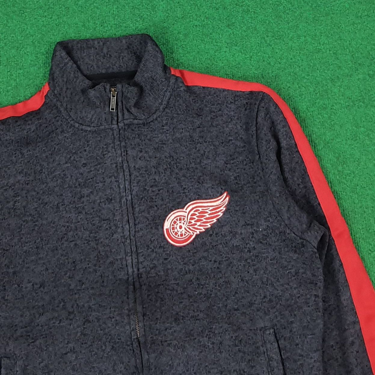 NHL Vintage CCM NHL Detroit Red Wings Zipper Sweater C273N12 Size US L / EU 52-54 / 3 - 2 Thumbnail
