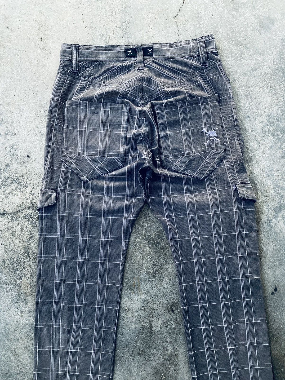 Oakley Vintage Oakley Plaid Cargo Pants Distressed Size 30" / US 8 / IT 44 - 4 Thumbnail