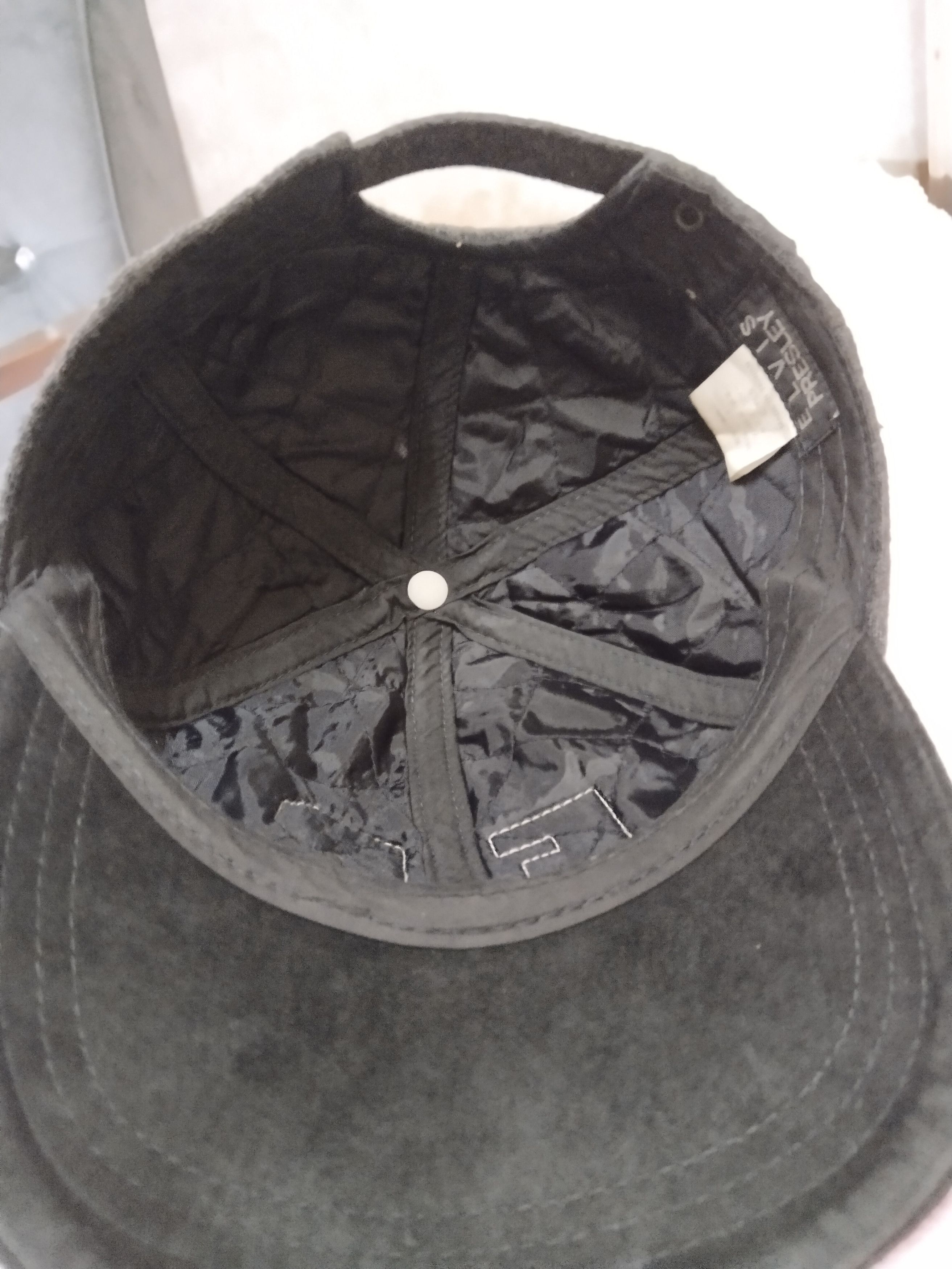 Vintage VINTAGE ELVIS PRESLEY WOOL AND LEATHER BRIM CAP Size ONE SIZE - 7 Thumbnail