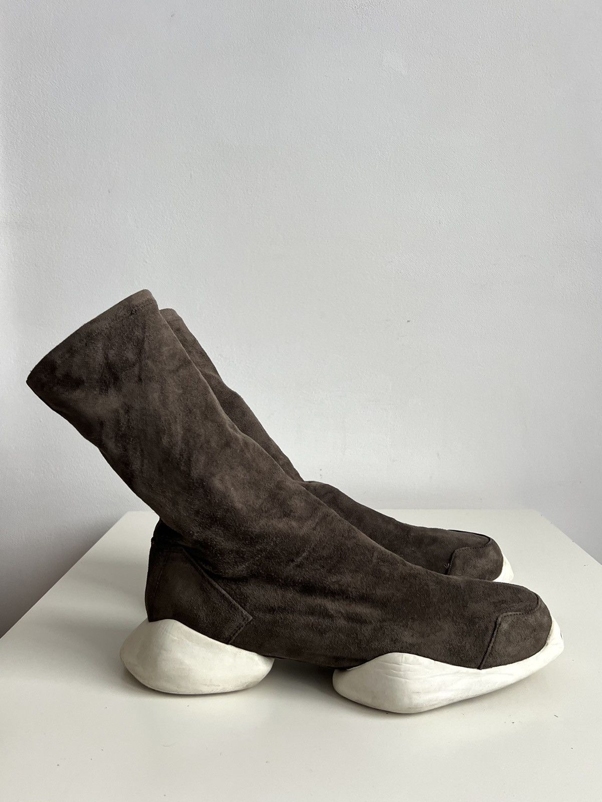 Rick Owens Rick Owens “Mastodon” Vicious Runner Dust Sneakers Size US 10 / EU 43 - 1 Thumbnail