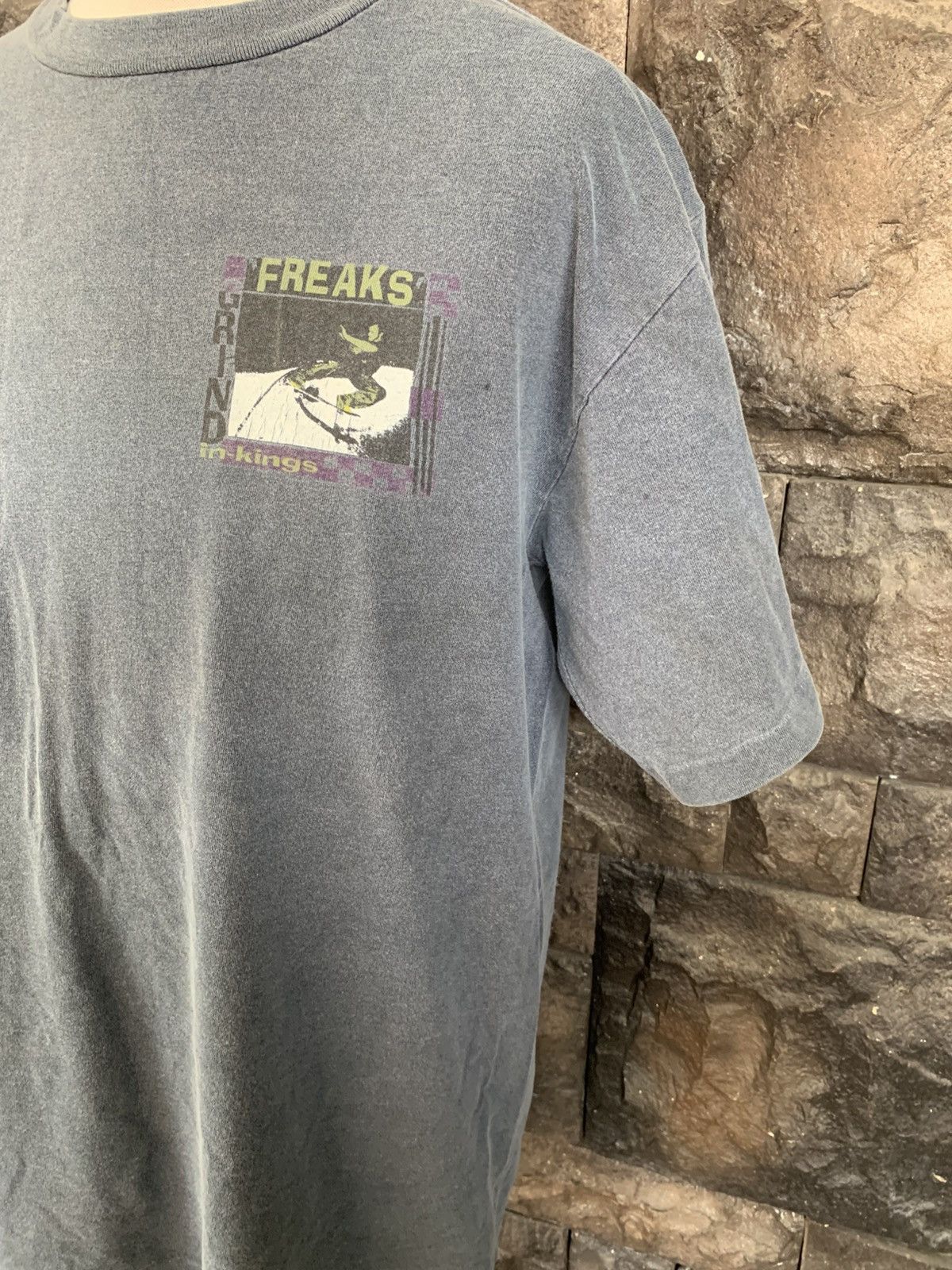 Vintage Vintage 90s Freaks Grind Skateboards T shirt Size US M / EU 48-50 / 2 - 7 Thumbnail