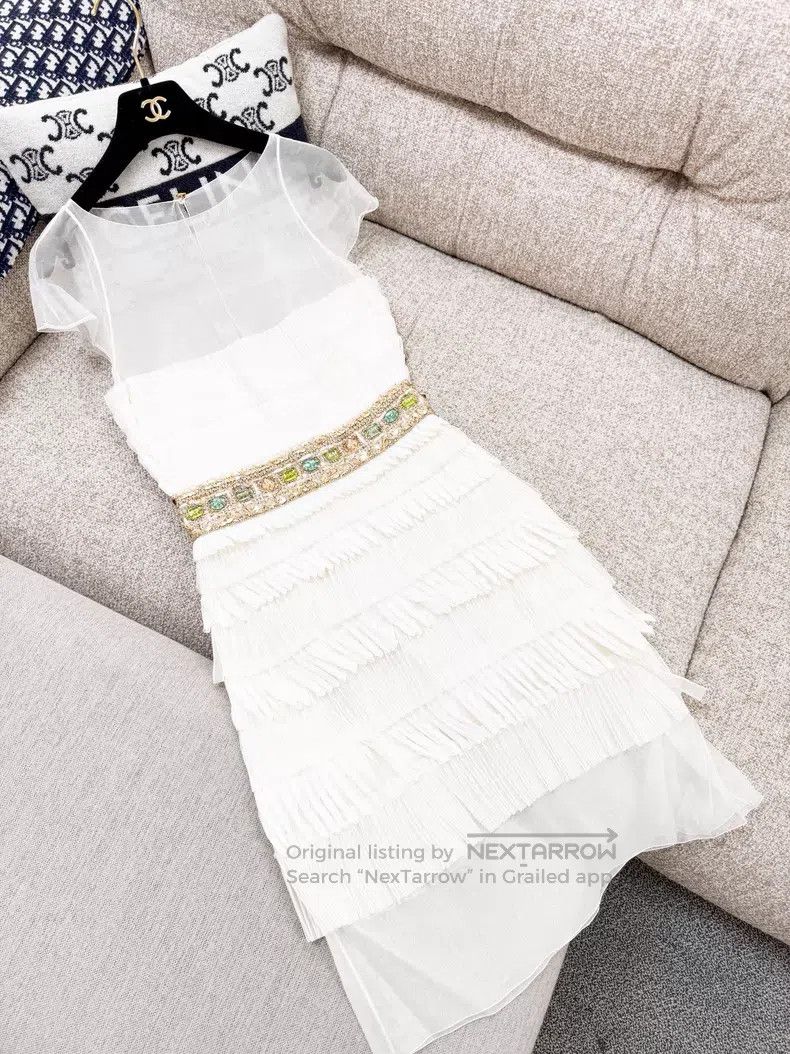 Chanel Chanel 18C Greek show white embroidered glazed gem waist s Size XS / US 0-2 / IT 36-38 - 3 Thumbnail