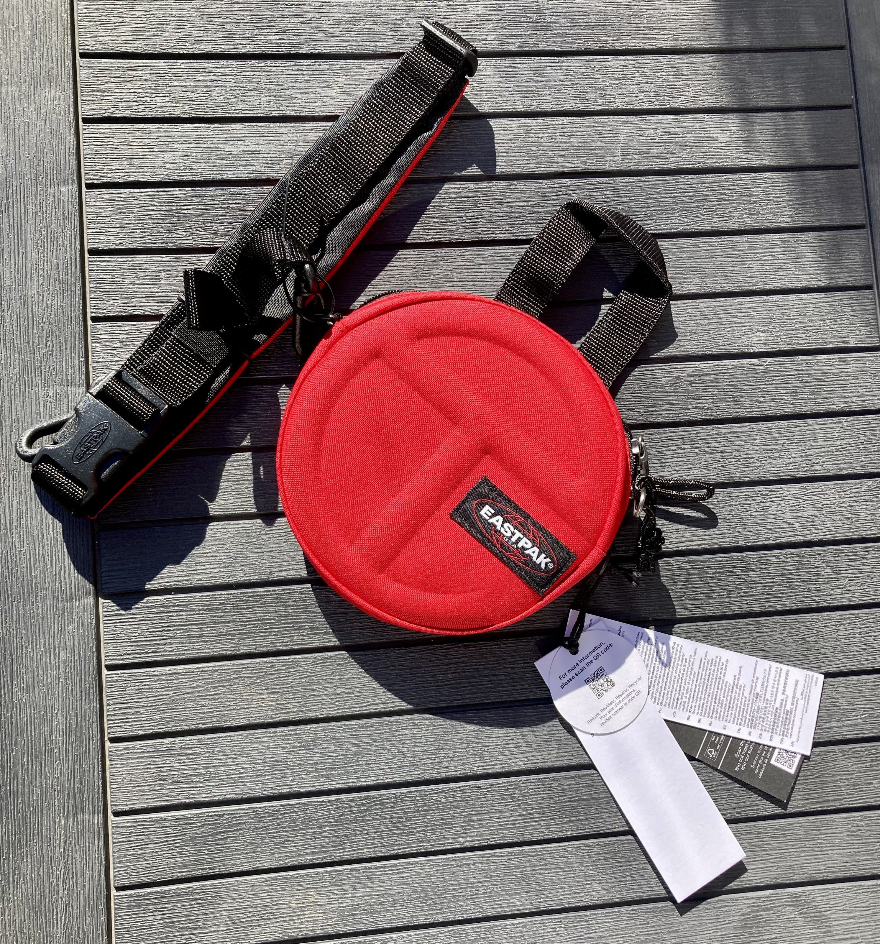 Eastpak × Telfar red mini round shoulder bag NY ds festival summer Size ONE SIZE - 1 Thumbnail