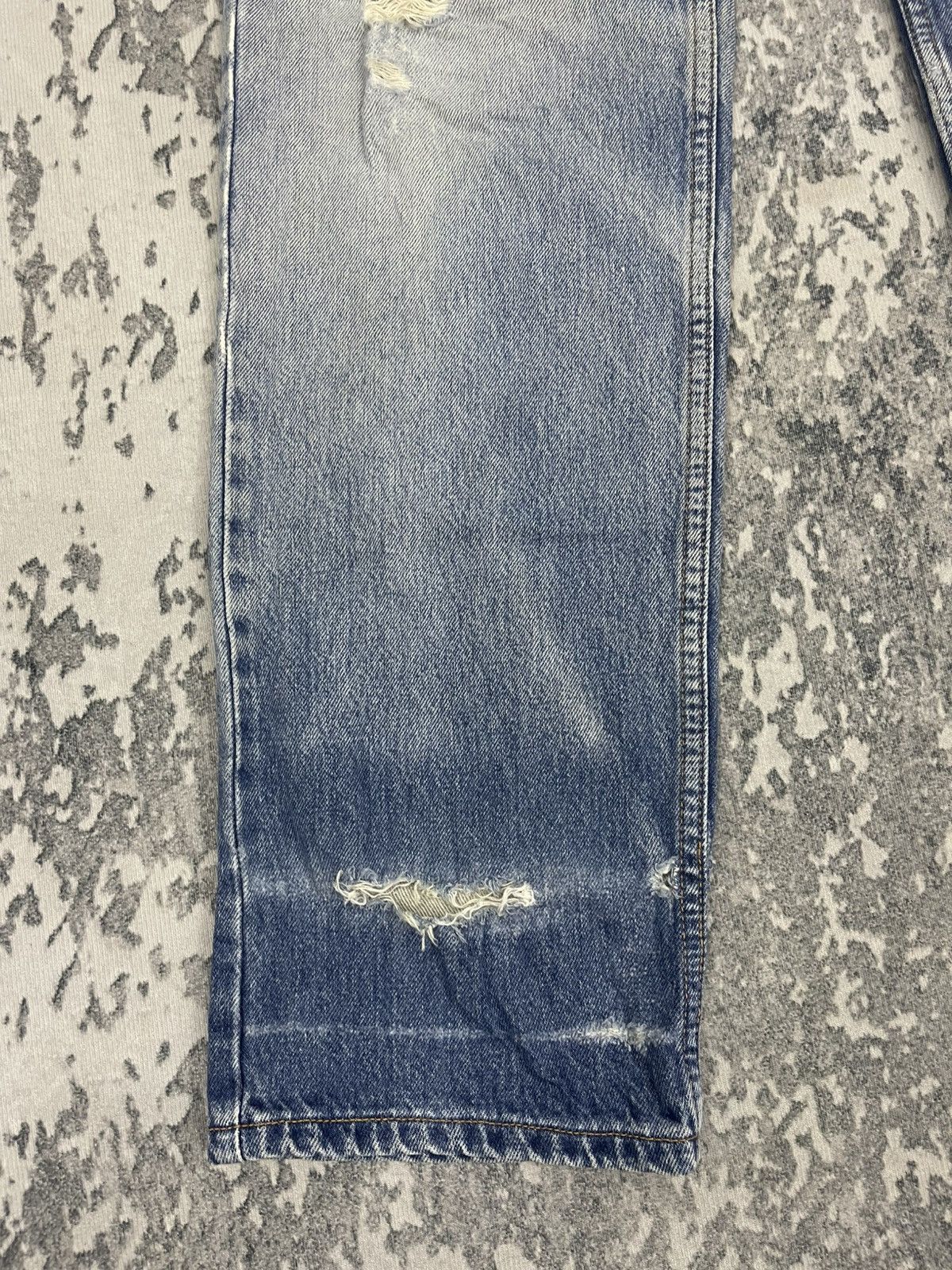 Levi's Vintage 90s Levi’s 613 Orange Tab Distressed Denim Size US 29 - 2 Thumbnail