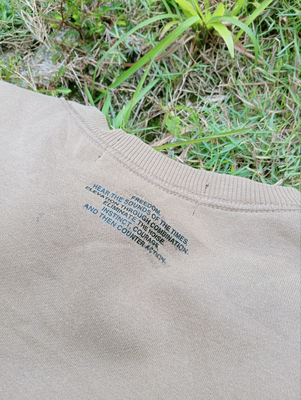 GU × Undercover GU X UNDERCOVER JAPAN SWEATSHIRT - SIZE XL Size US XL / EU 56 / 4 - 9 Thumbnail