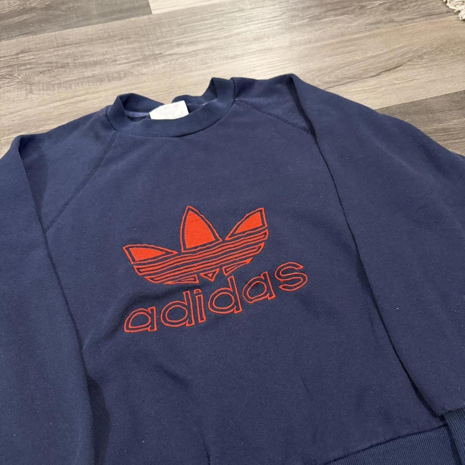 Adidas Vintage adidas crewneck sweatshirt 80s S Size US S / EU 44-46 / 1 - 1 Thumbnail