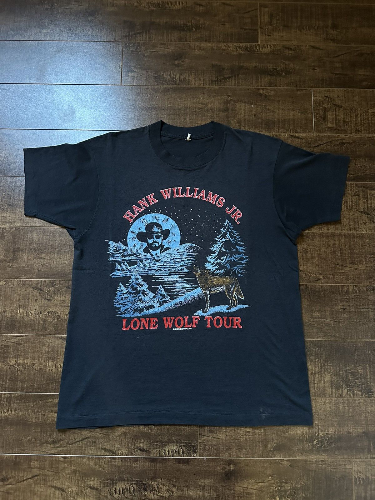 Vintage Vintage 1990 Hank Williams Jr “Lone Wolf” Tour T-Shirt Size US L / EU 52-54 / 3 - 1 Thumbnail