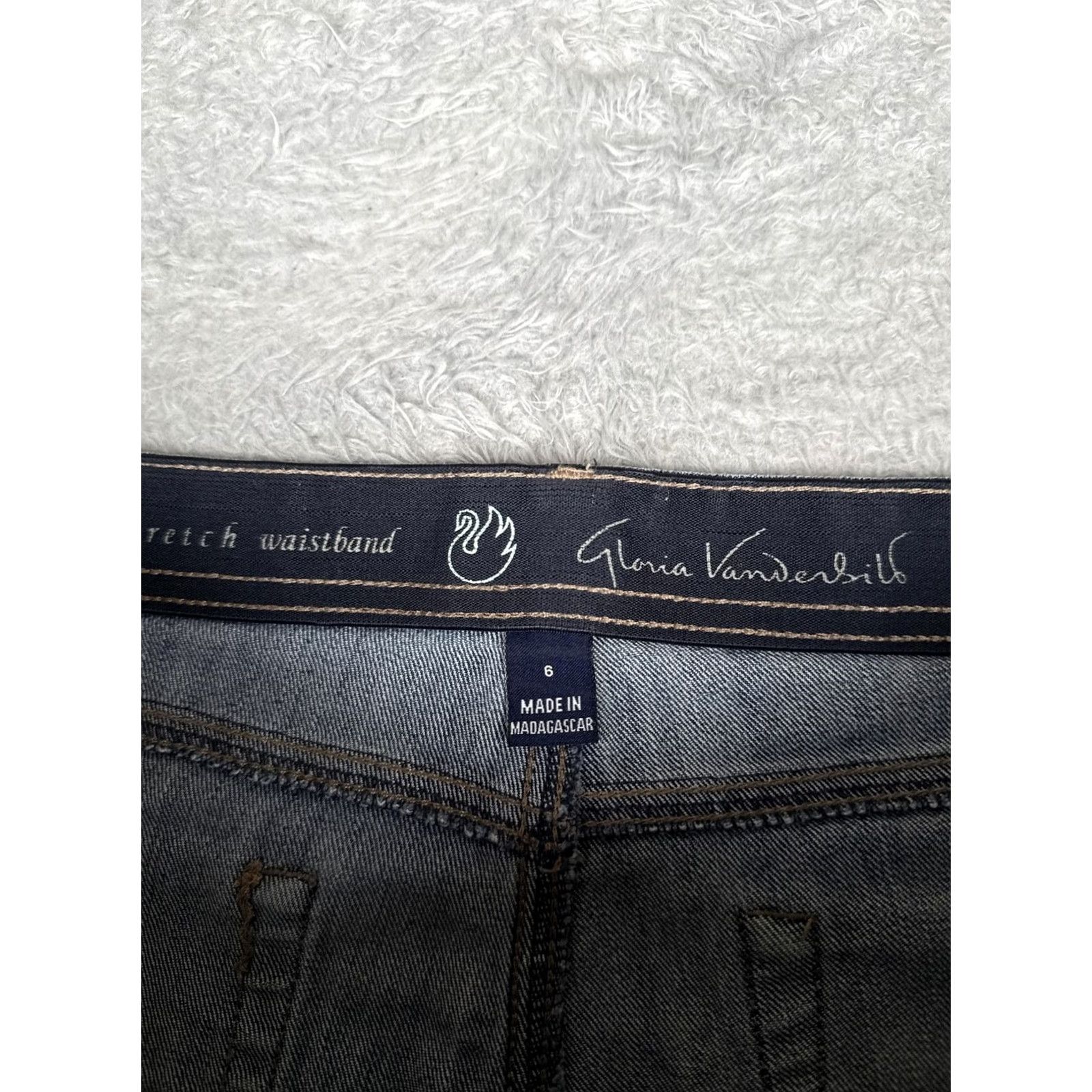 Gloria Vanderbilt VINTAGE Gloria Vanderbilt Capri Jeans Womens 6 Blue Wash Mid Rise Stretch Denim 29x20 Size 28" / US 6 / IT 42 - 6 Thumbnail