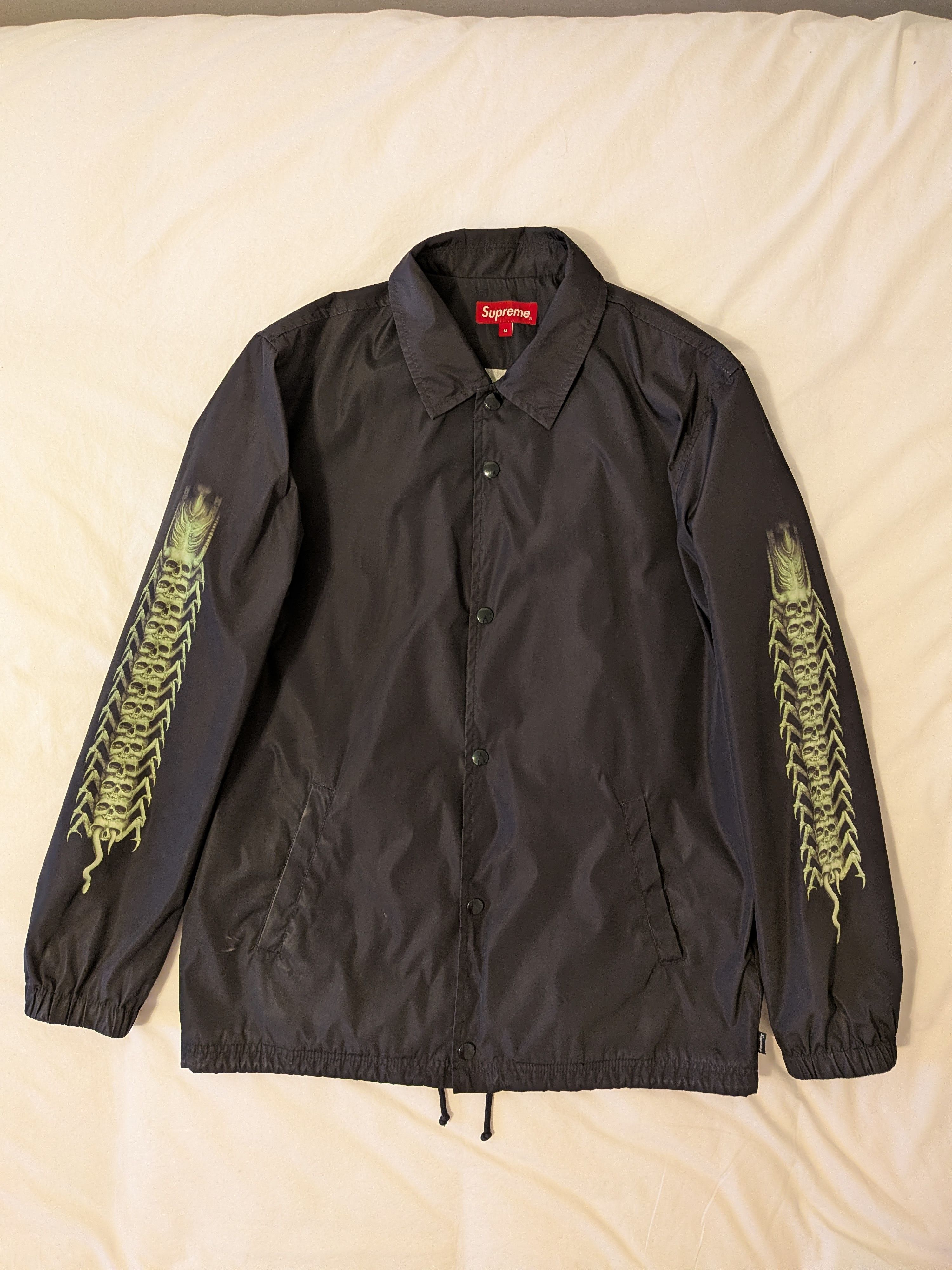 Supreme Supreme HR Giger coaches jacket Size US M / EU 48-50 / 2 - 2 Thumbnail