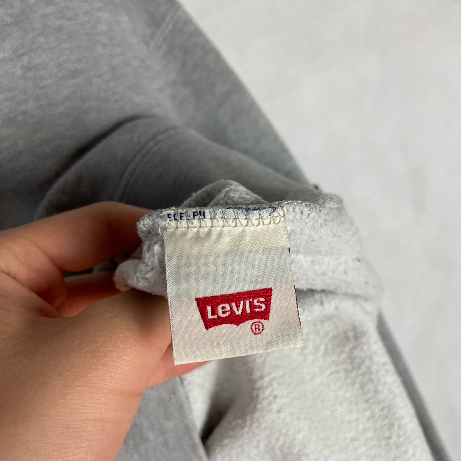 Levi's LEVI’S CREWNECK SWEATSHIRT VINTAGE COLOUR GREY SIZE L 90S Size US L / EU 52-54 / 3 - 8 Thumbnail