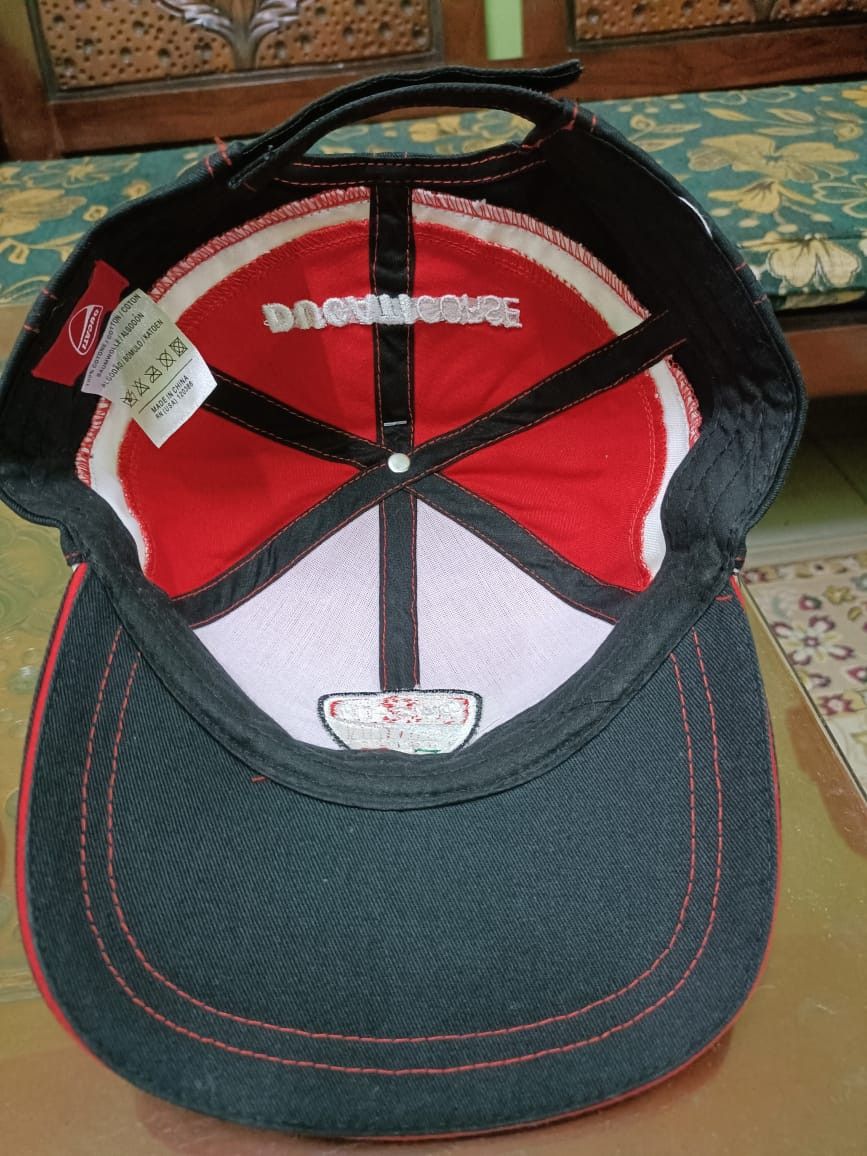 Ducati NWT : Ducati Corse Cap Hat BMW Honda Jaguar Mercedes Size ONE SIZE - 6 Thumbnail