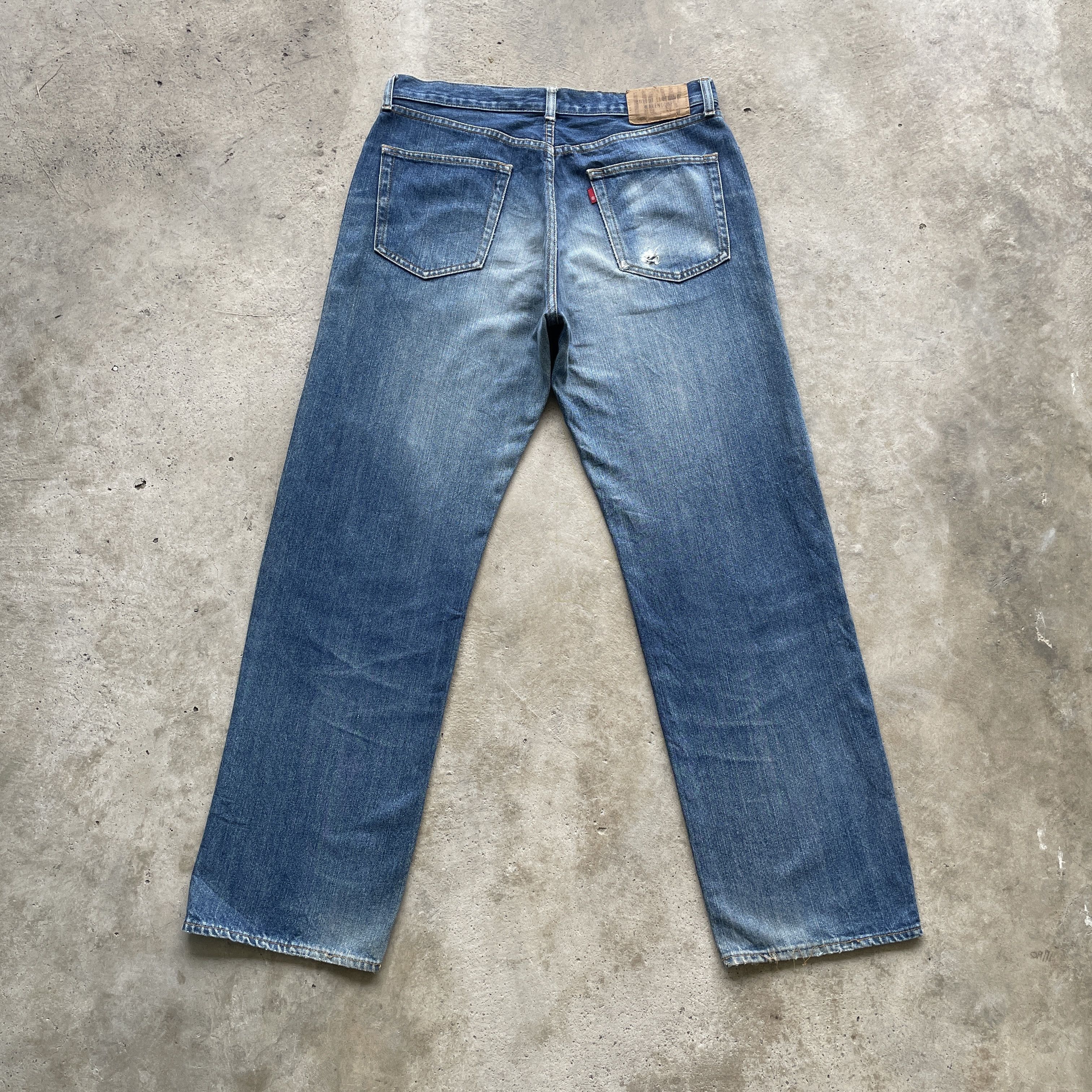 Japanese Brand × Vintage Vintage Distressed Baggy Japan Jeans Faded Denim Pants W33 Size US 33 - 11 Thumbnail