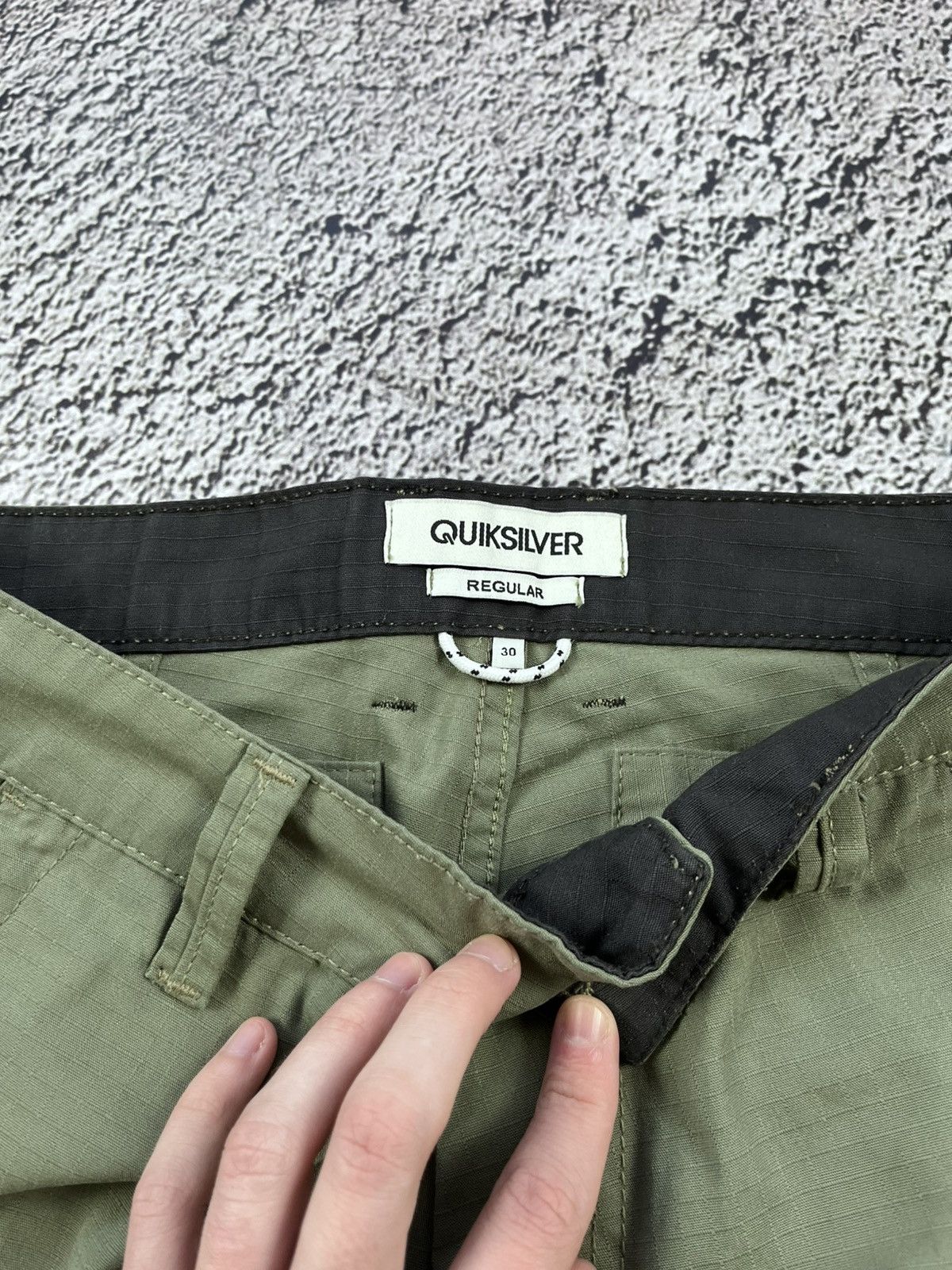 Quicksilver Rare Vintage Quicksilver Cargo Shorts Y2K side 30 Size US 30 / EU 46 - 8 Thumbnail