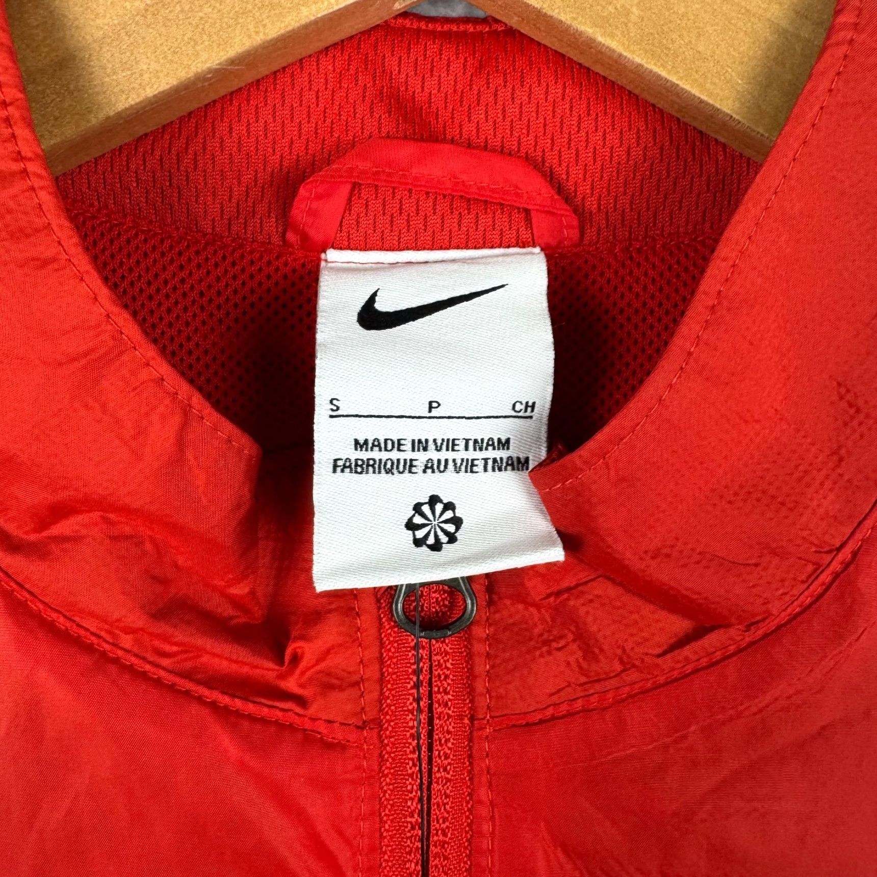 Nike Nike Womens S Red SMU Texas Full Zip Rain Jacket BV6895-657 Size S / US 4 / IT 40 - 3 Thumbnail