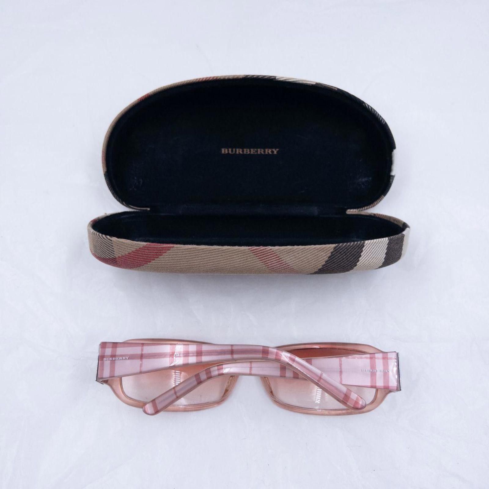 Burberry Vintage 2000s Burberry Nova Check Sunglasses Size ONE SIZE - 8 Thumbnail