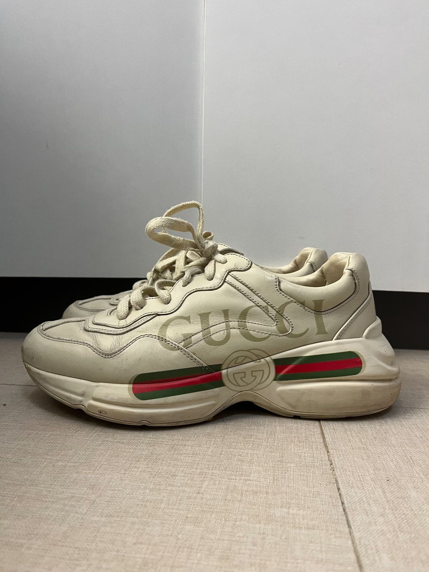 Gucci Gucci Retro White Lowtop Sneakers 7.5 Men Size US 7.5 / EU 40-41 - 1 Thumbnail
