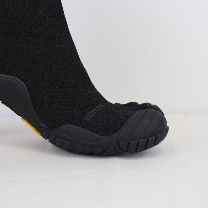 Balenciaga o1rshd1 Monocolor Knit Heeled Toe Boots in Black Size US 5 / IT 35 - 4 Thumbnail