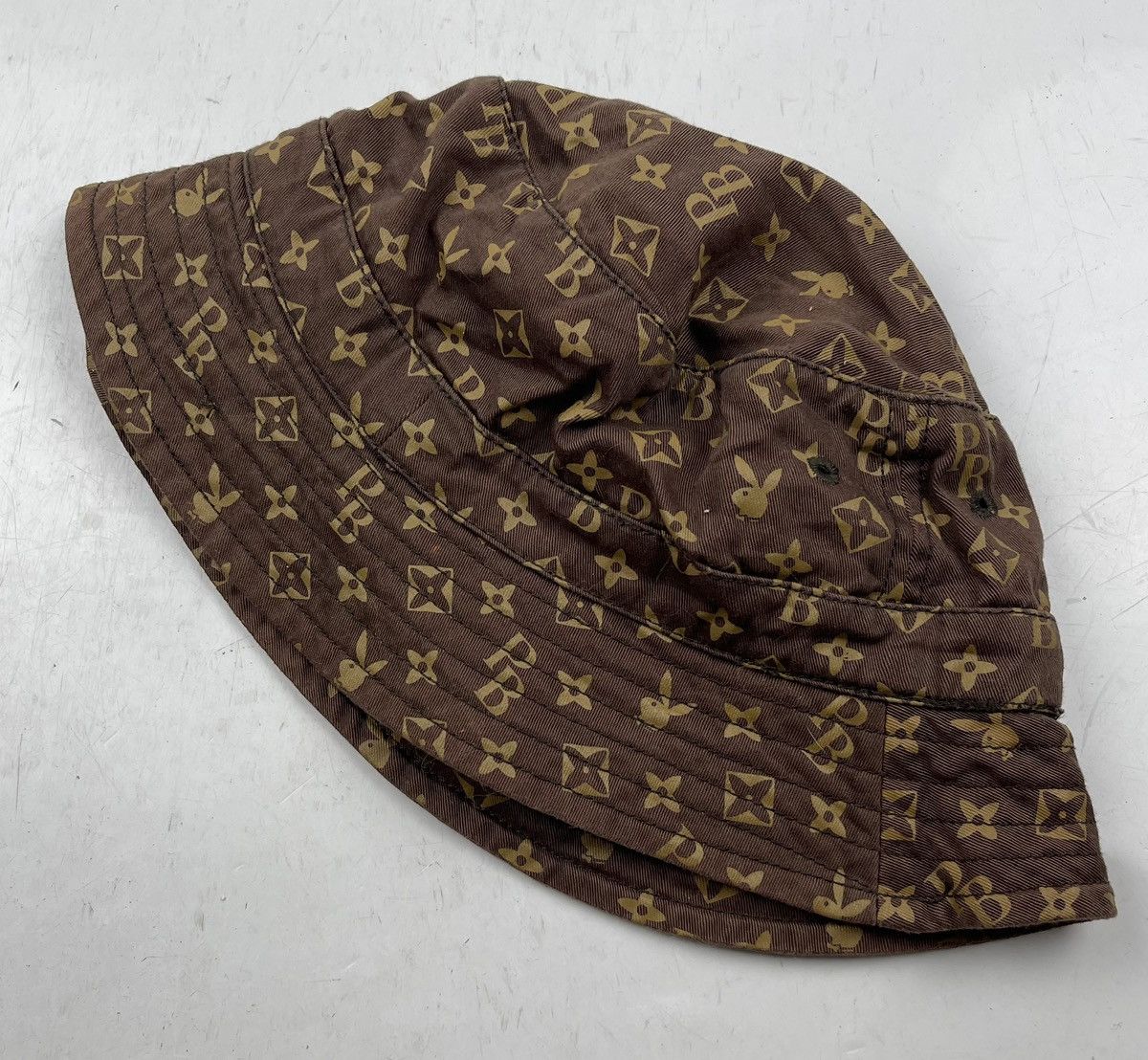 Playboy playboy lv parody bucket hat tc42 Size ONE SIZE - 4 Thumbnail
