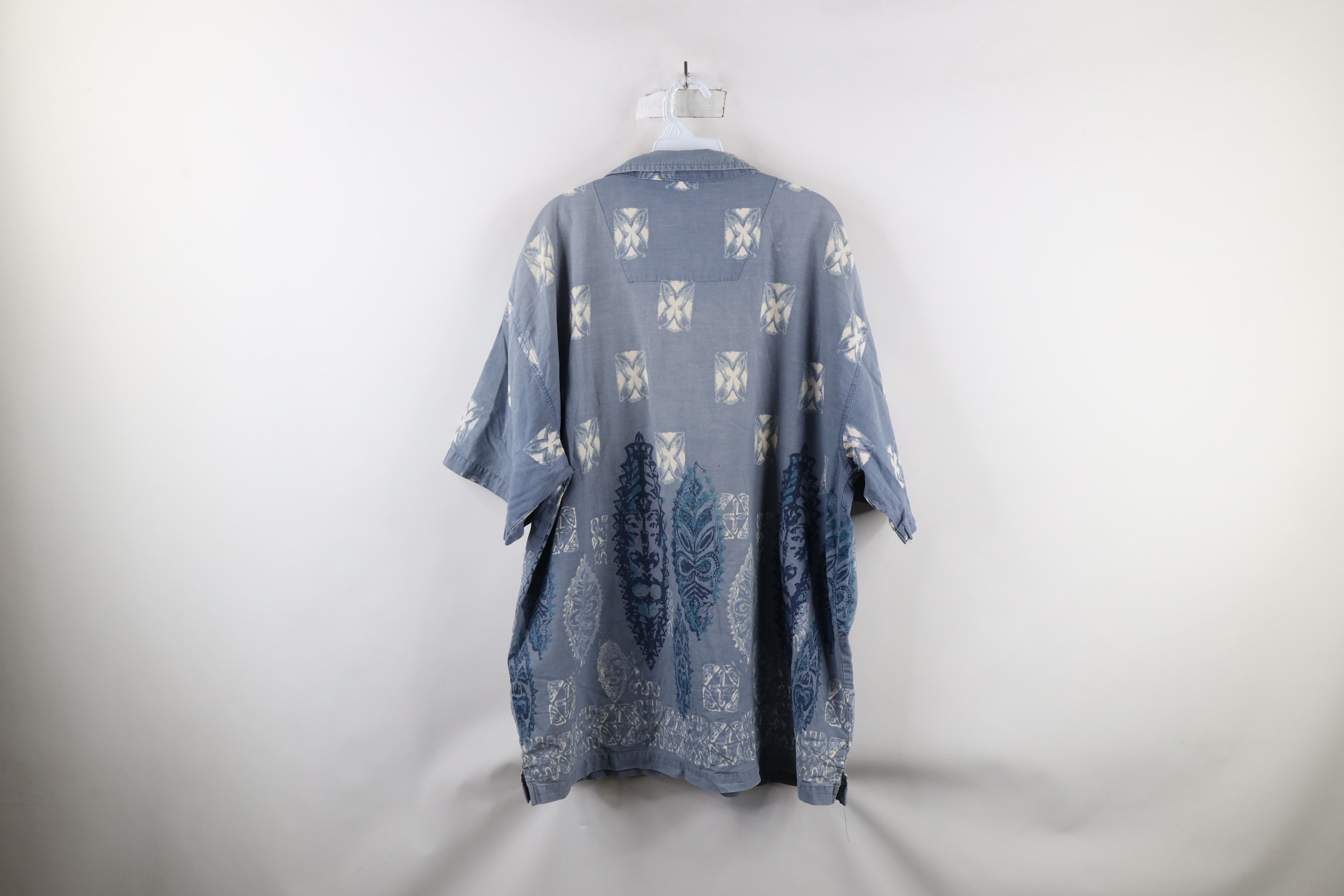 Vintage Vintage 90s Streetwear Mask Geometric Hawaiian Button Shirt Size US XL / EU 56 / 4 - 10 Thumbnail