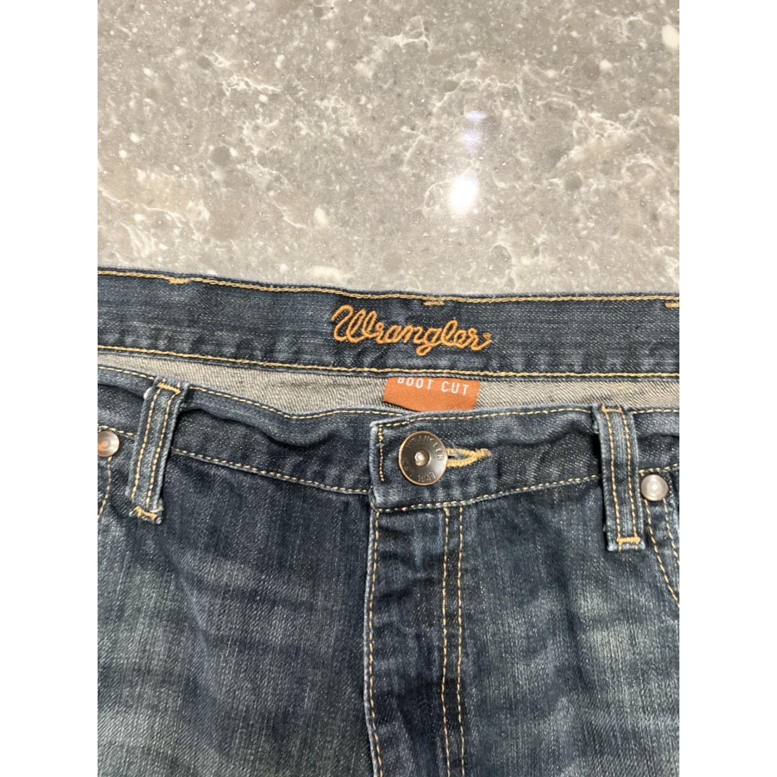 Wrangler Wrangler Men's Retro Relaxed Boot Jeans Dark Wash WRT20WB Size 36x32 Size US 36 / EU 52 - 2 Thumbnail