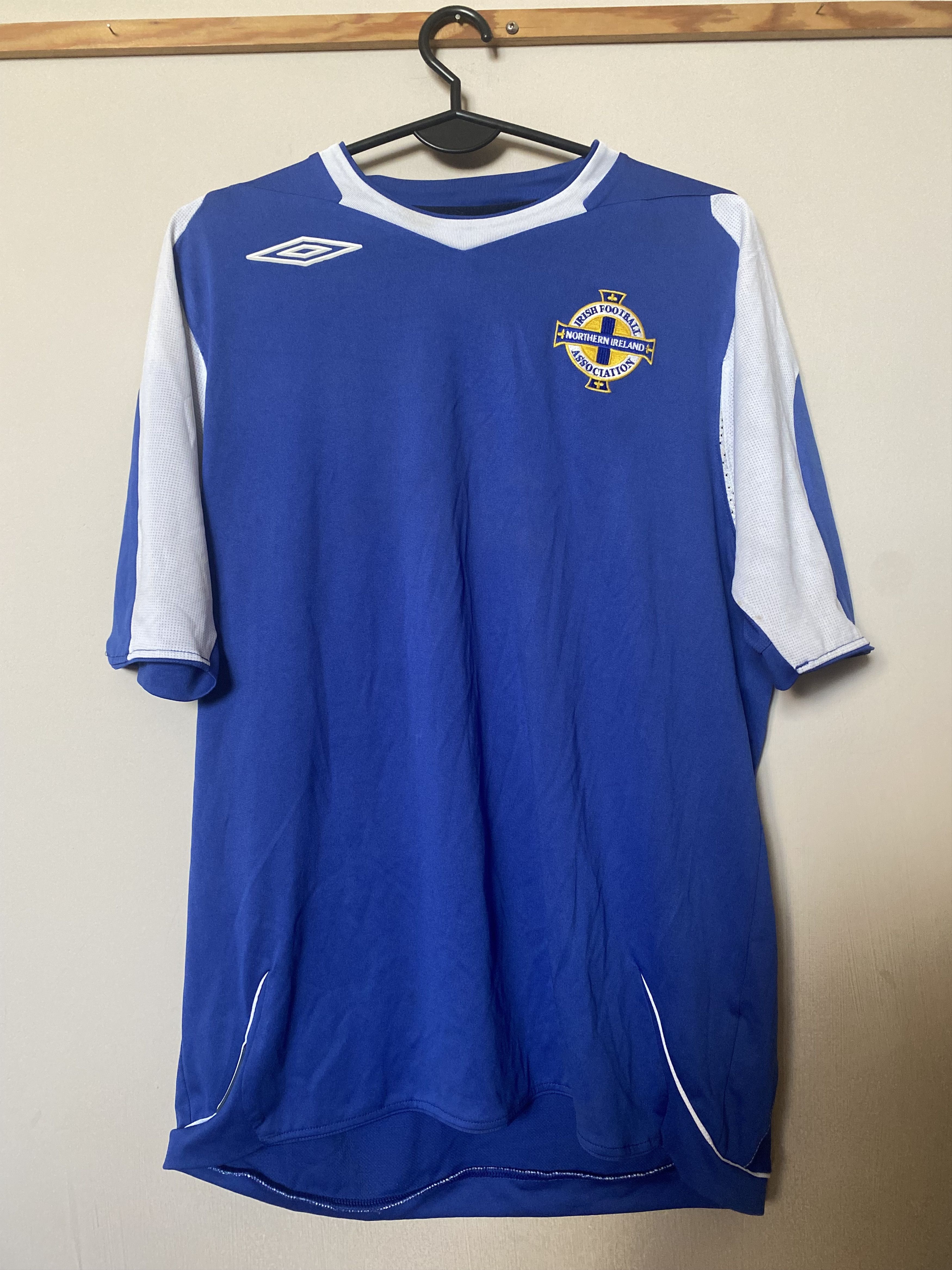 Umbro Vintage NORTHERN IRELAND - 2006 - M/L - Umbro - UNIQUE Size US L / EU 52-54 / 3 - 1 Thumbnail