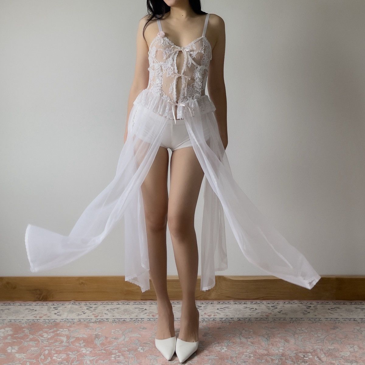 Other Frederick’s of Hollywood 90s White Lace Lingerie Gown (XS–M) Size M / US 6-8 / IT 42-44 - 5 Thumbnail