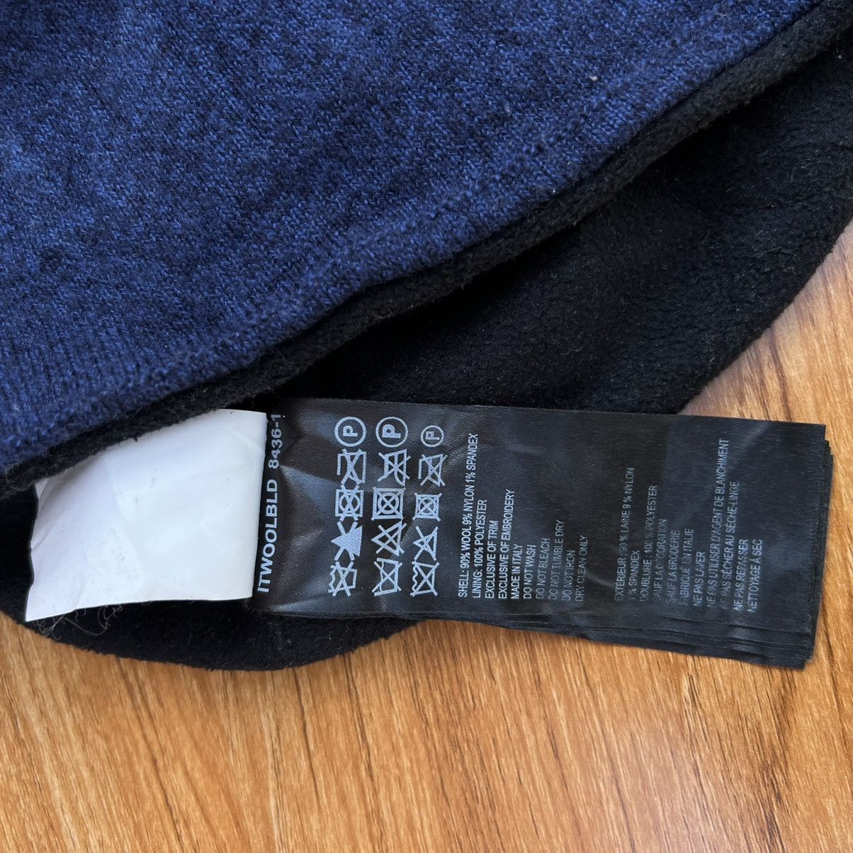Canada Goose CANADA GOOSE WOOL KNIT HAT WITH SMALL LOGO PATCH Size ONE SIZE - 6 Thumbnail