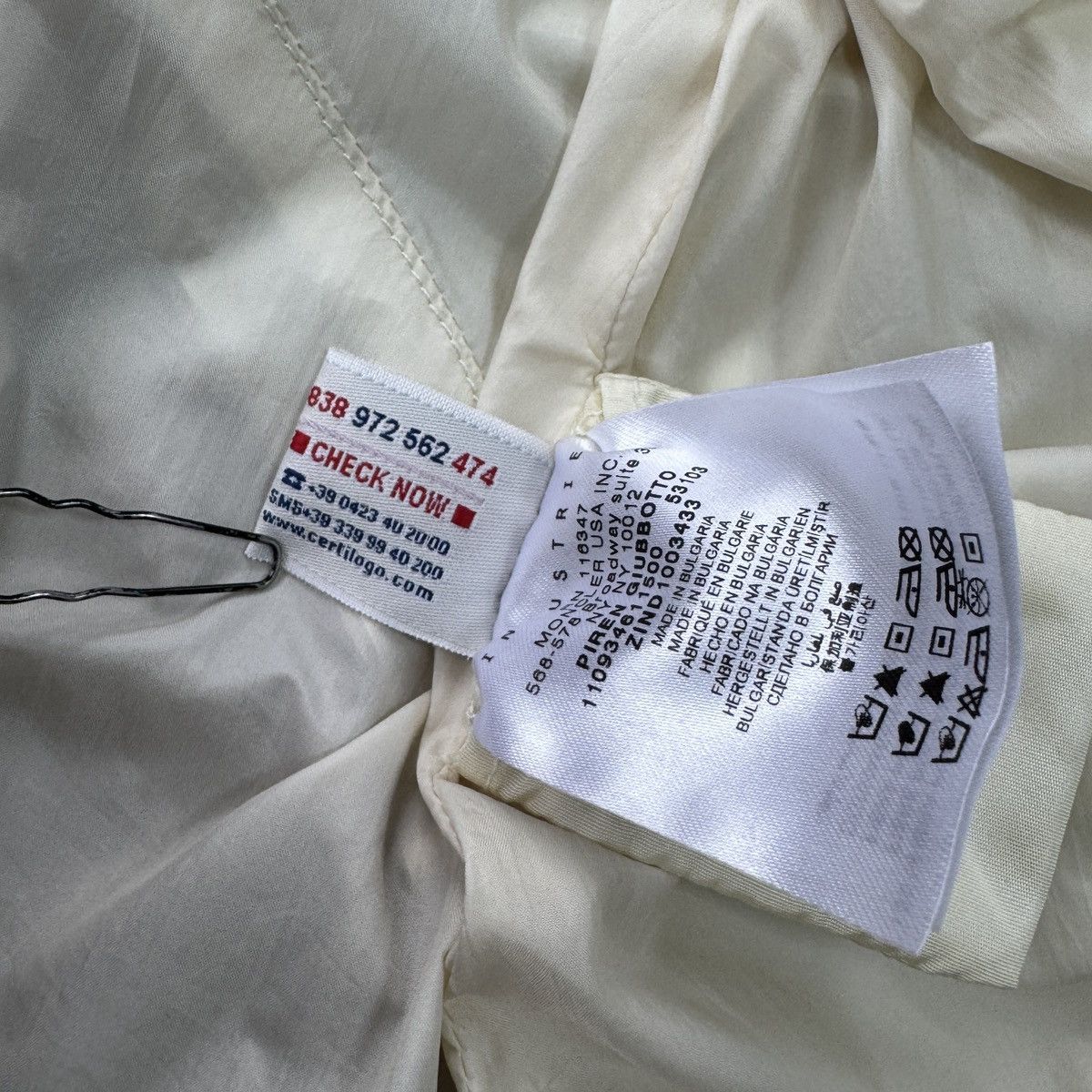 Moncler Authentic Moncler Piren Women Jacket Size 0 (S) Size S / US 4 / IT 40 - 14 Thumbnail