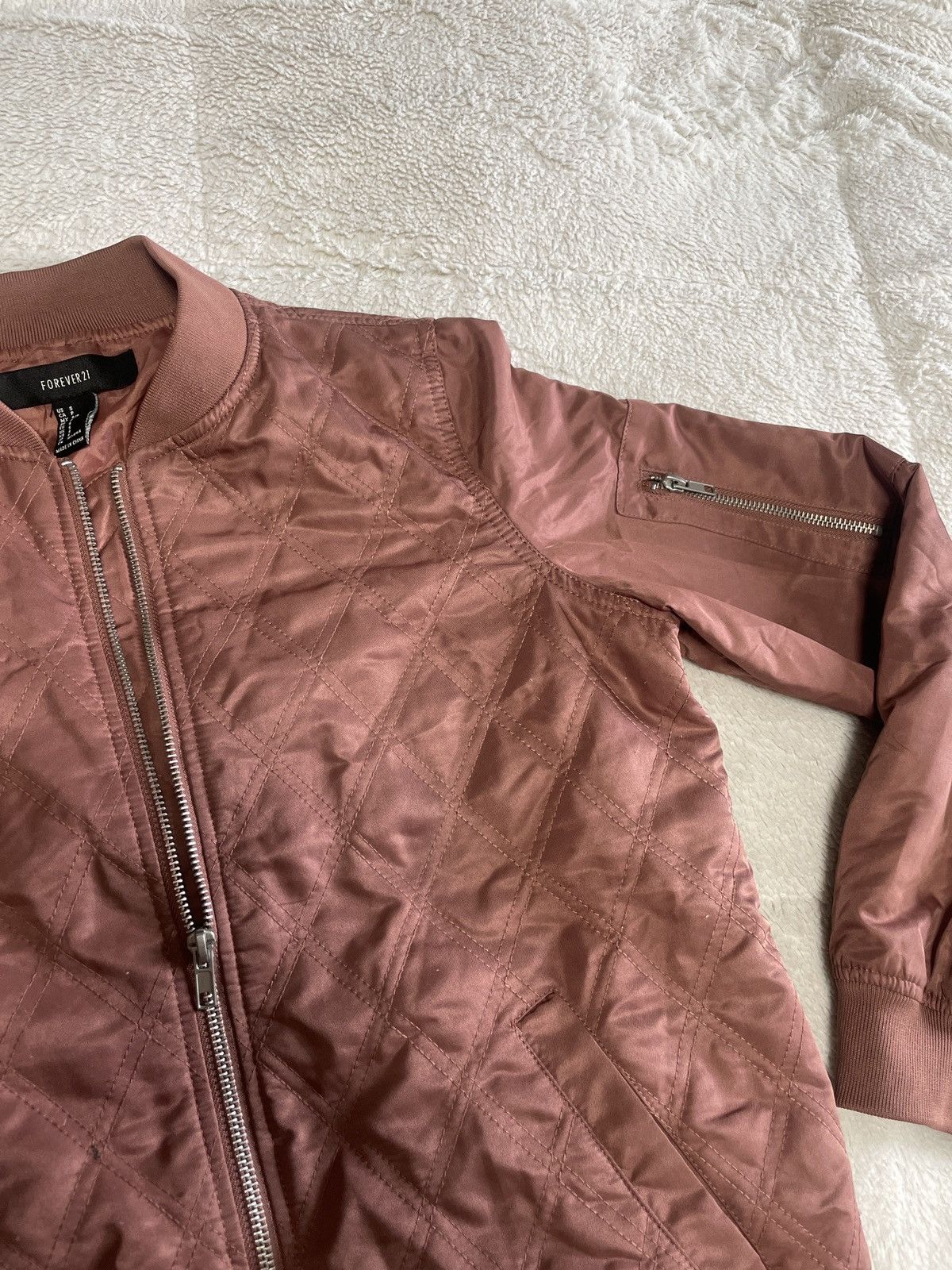 Forever 21 Muave Quilted pattern, Lightweight Bomber Jacket ! Size S / US 4 / IT 40 - 2 Thumbnail