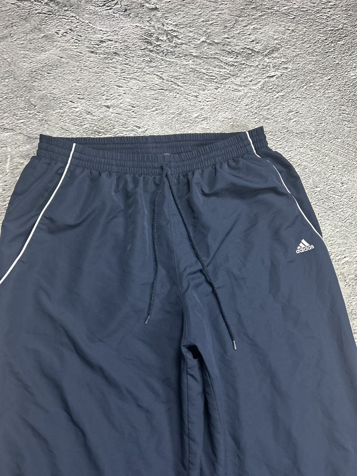 Adidas Adidas vintage navy nylon track pants baggy small logo 2000s Size US 32 / EU 48 - 2 Thumbnail