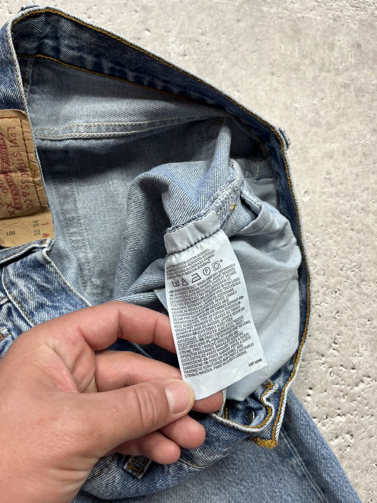 Levi's Levi’s 501 Light Blue Jeans 32x34 Made in Spain Paint Marks Size US 32 / EU 48 - 11 Thumbnail