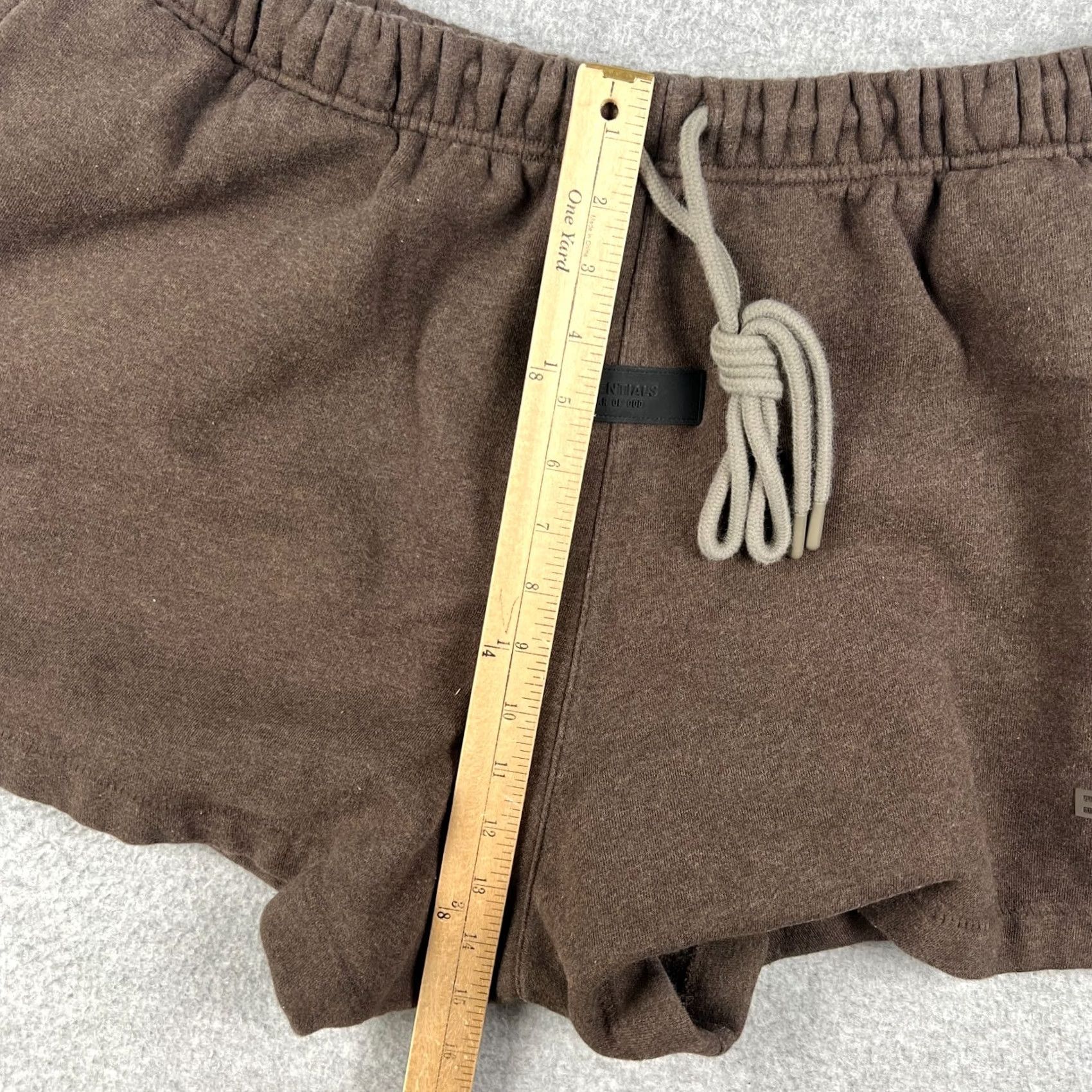 Vintage Fear of God Essentials Sweat Shorts Fleece Drawstring 2XL Mens Brown Size US 39 - 6 Thumbnail