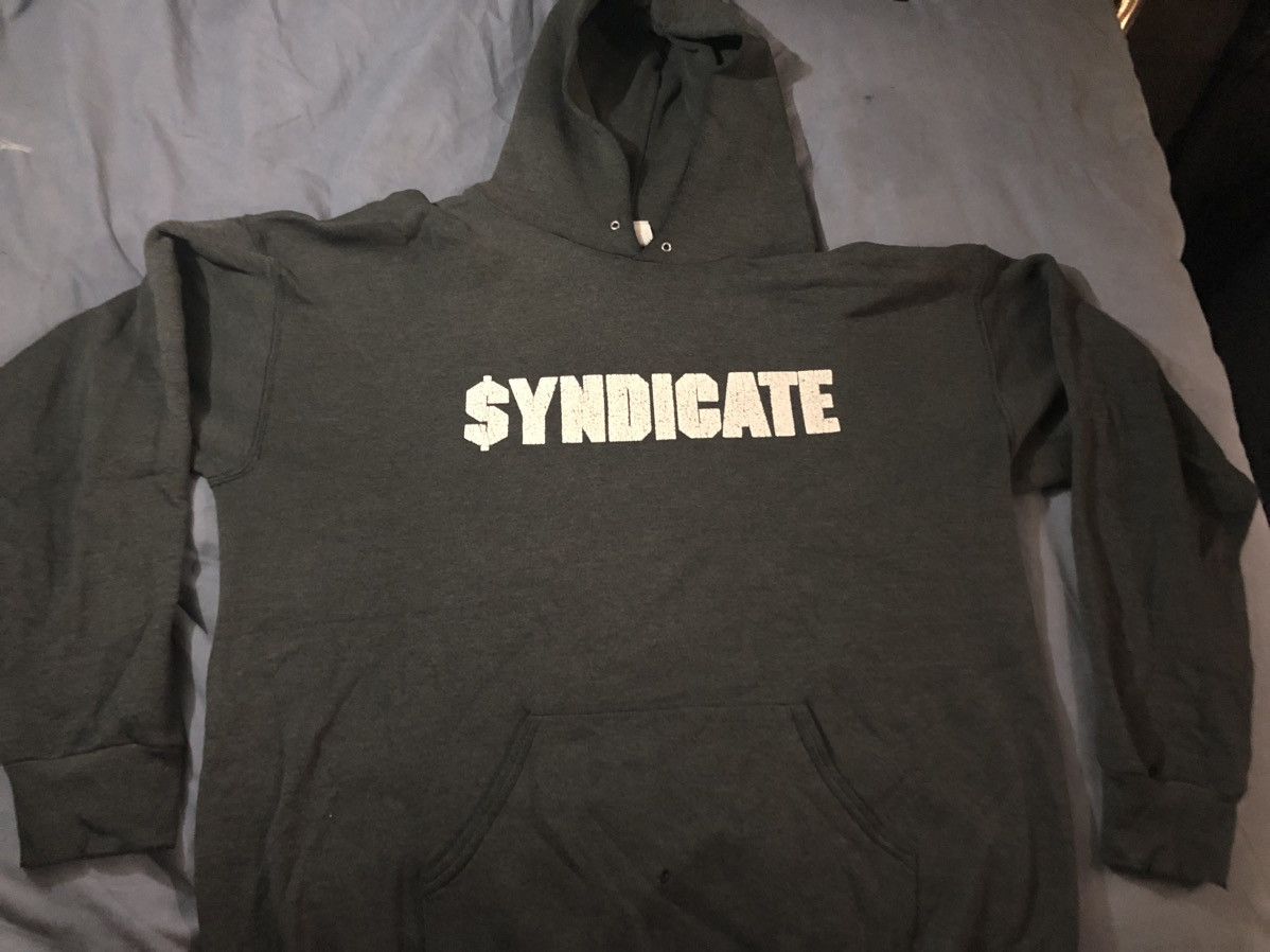 Rhyme Syndicate-Worn in perfectly hole in front pocket
