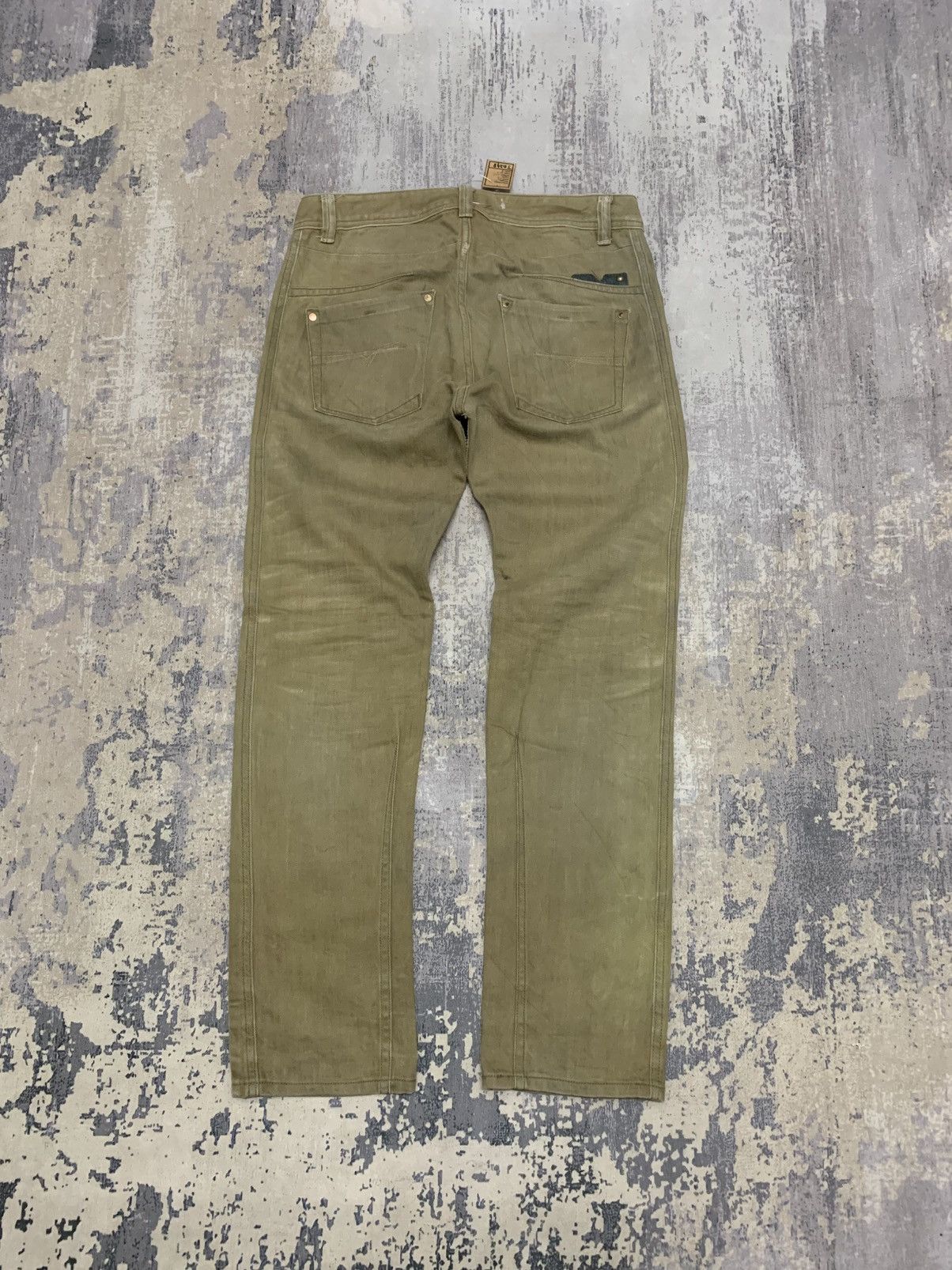 Diesel 32x30 Diesel Darron Regular Slim Tapered Faded Jeans Size US 32 / EU 48 - 8 Thumbnail