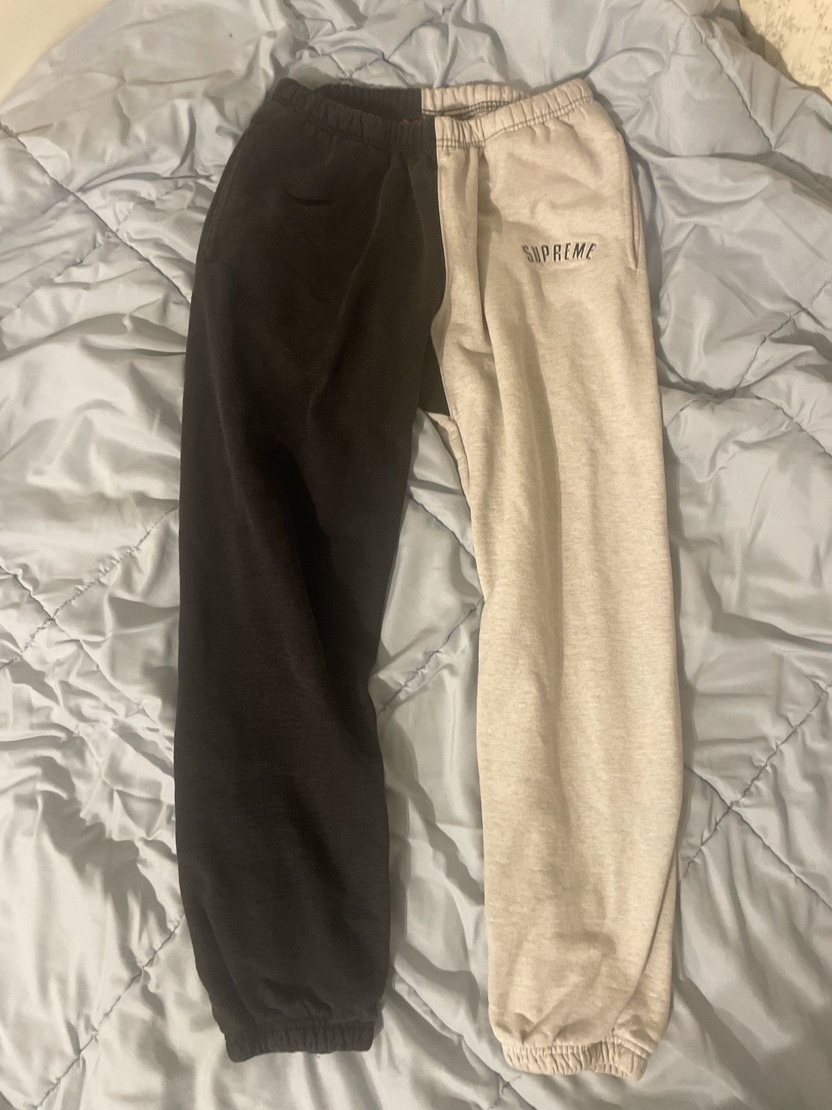 Supreme Supreme Black/White Sweatpants Size Medium Size US 36 / EU 52 - 1 Thumbnail