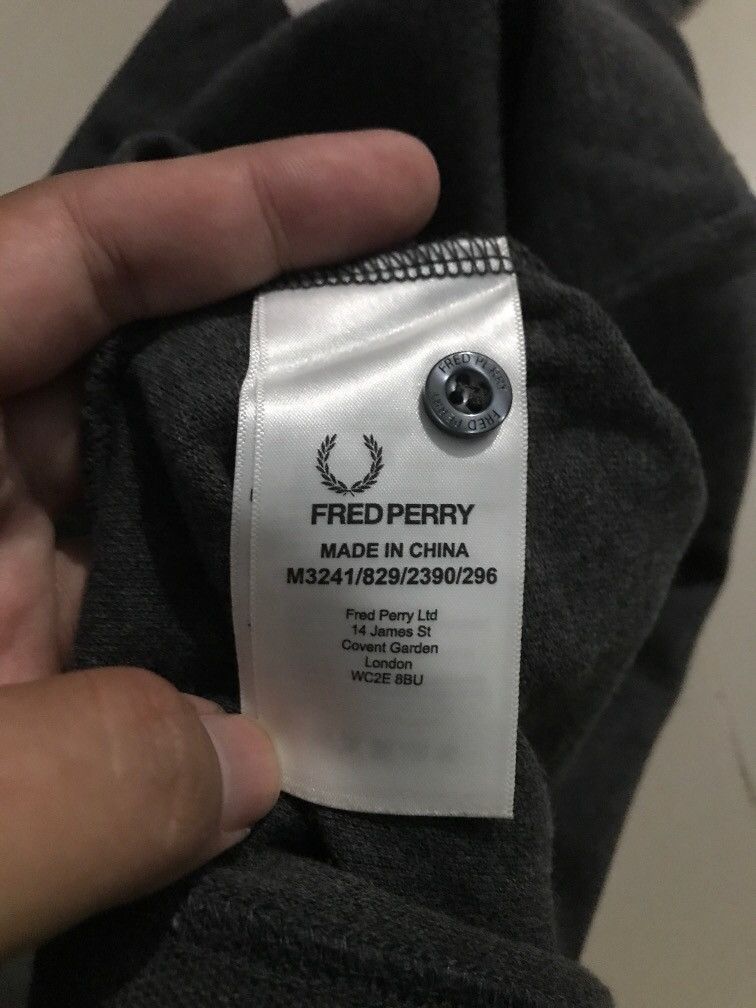 Fred Perry × Vintage Fredperry Stripes on floral Art On bottom Side Size Tag L Size US M / EU 48-50 / 2 - 5 Thumbnail