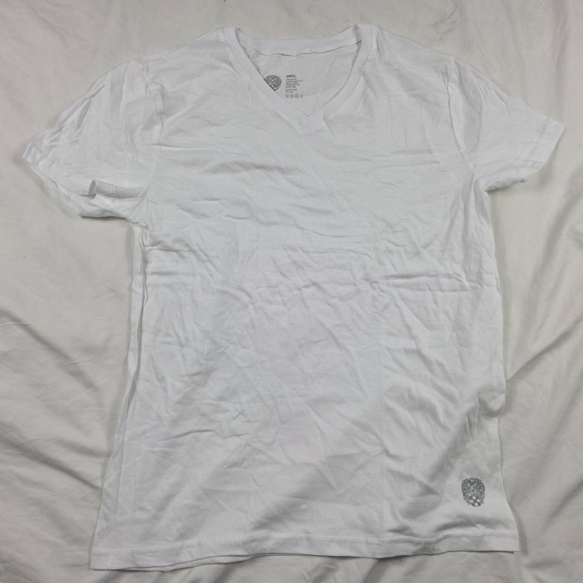 Vince Camuto Vince Camuto Mens Size Small White V Neck T Shirt 100% Cotto Size US S / EU 44-46 / 1 - 1 Thumbnail