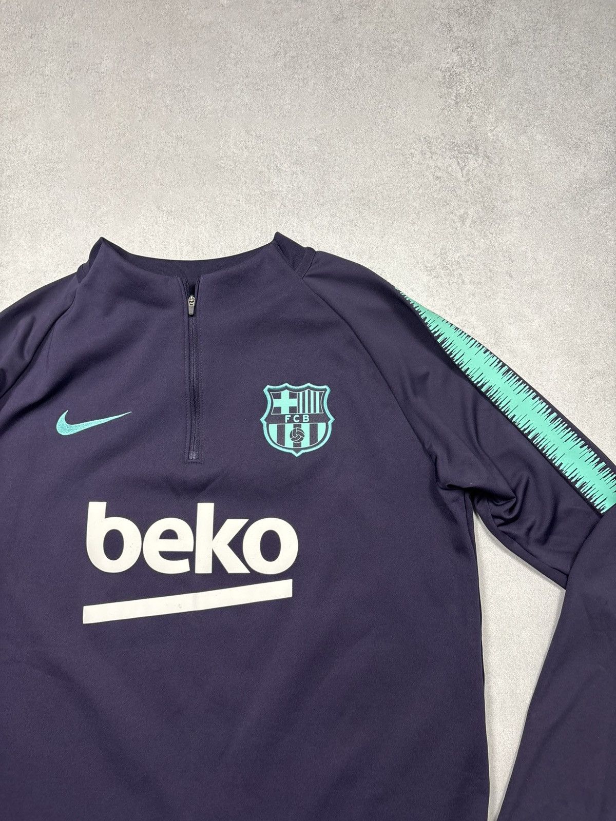 Nike Nike FC Barcelona 2018/2019 Training Drill Top Beko Size L Size US L / EU 52-54 / 3 - 3 Thumbnail