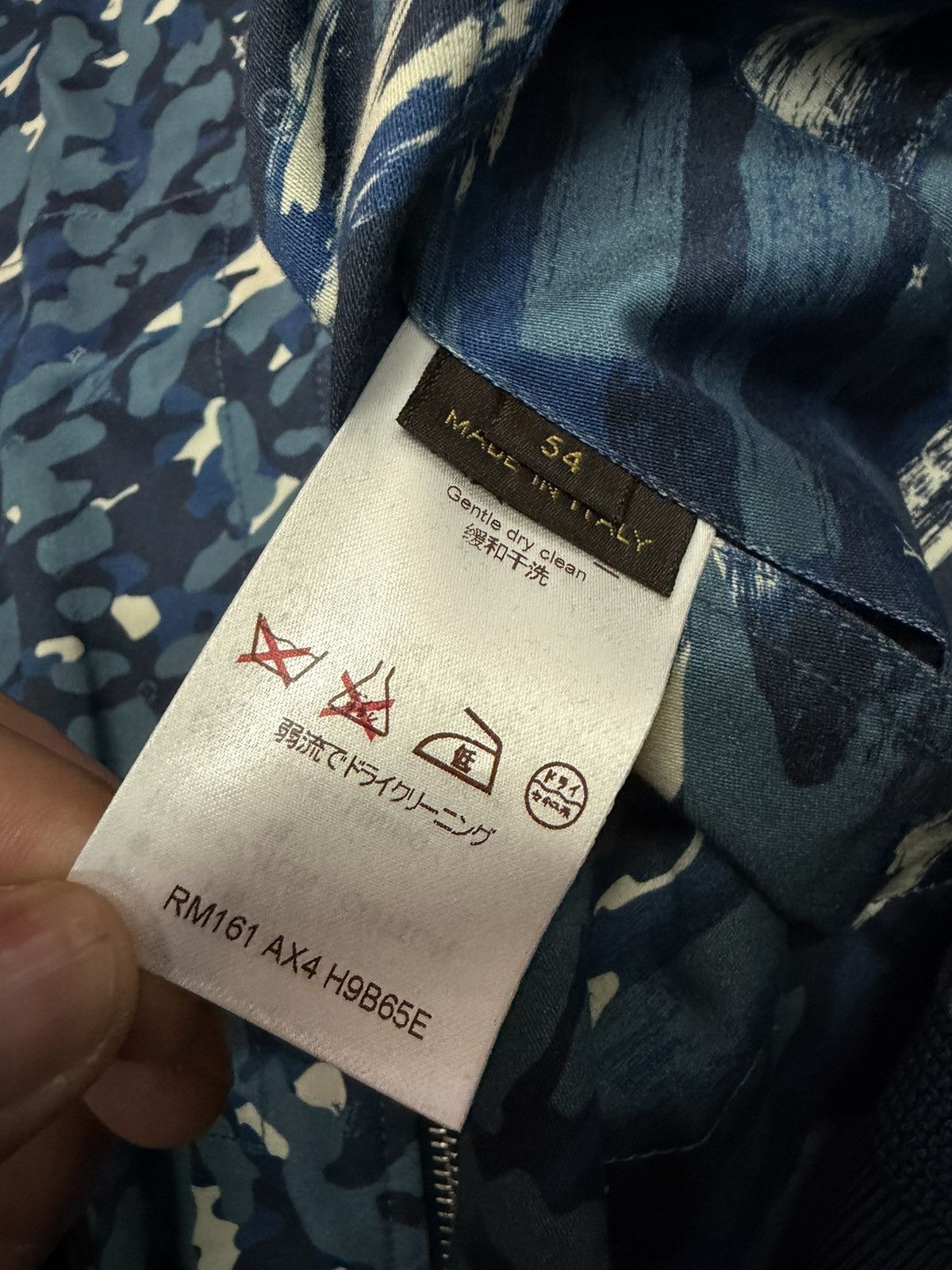 Louis Vuitton LOUIS VUITTON 2012 BLUE CAMO BOMBER Size US L / EU 52-54 / 3 - 5 Thumbnail