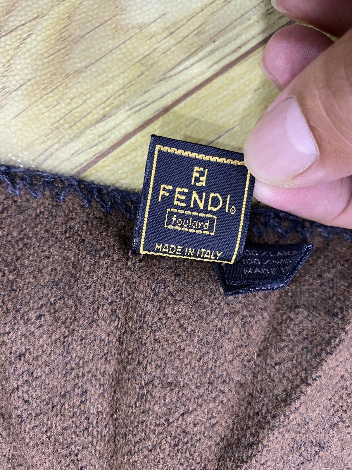 Fendi Vintage Fendi 100% Wool Scarf Classic Style Unisex Size ONE SIZE - 9 Thumbnail