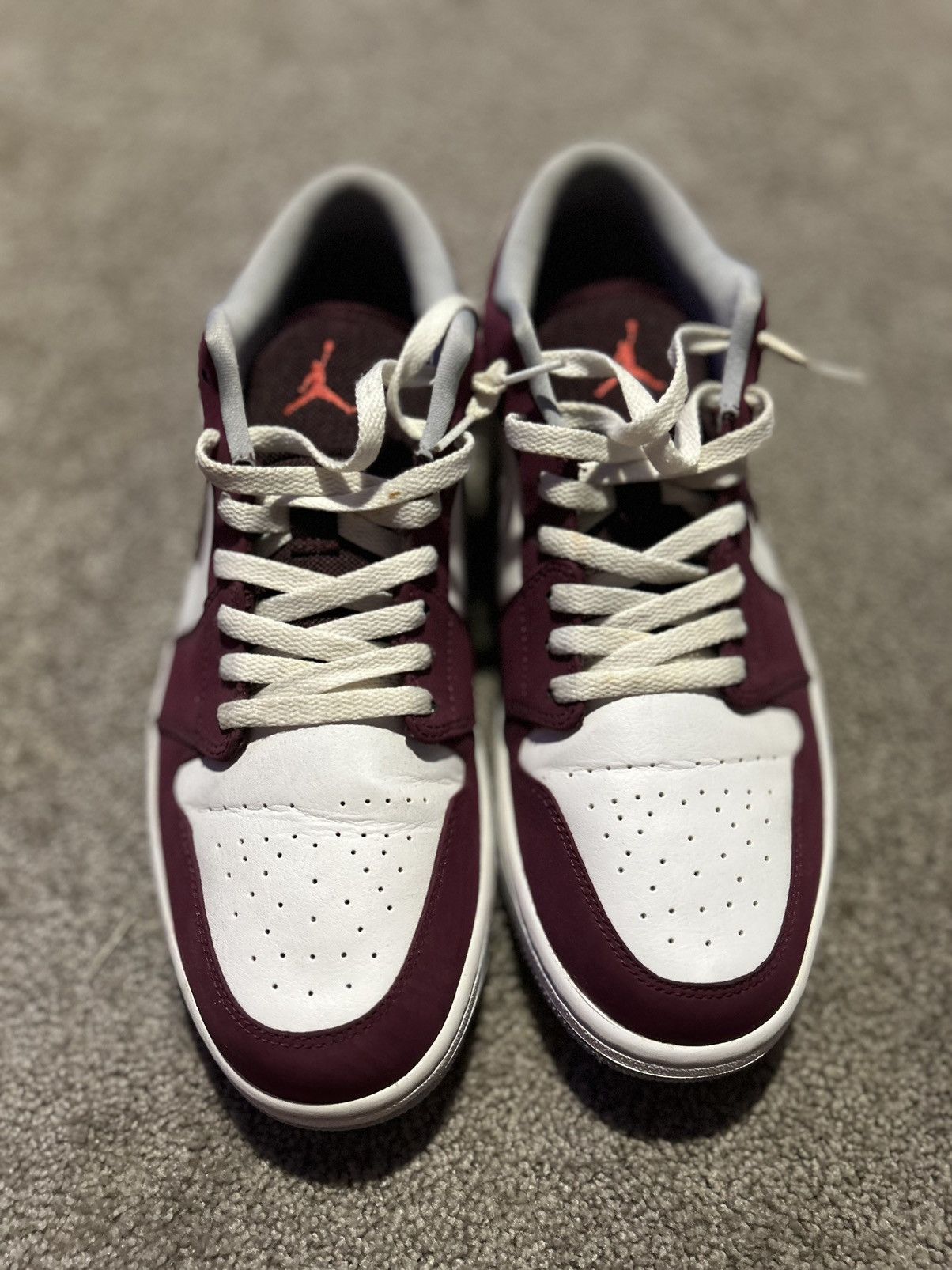 Jordan Brand Jordan 1 low Bordeaux Size US 12 / EU 45 - 6 Thumbnail