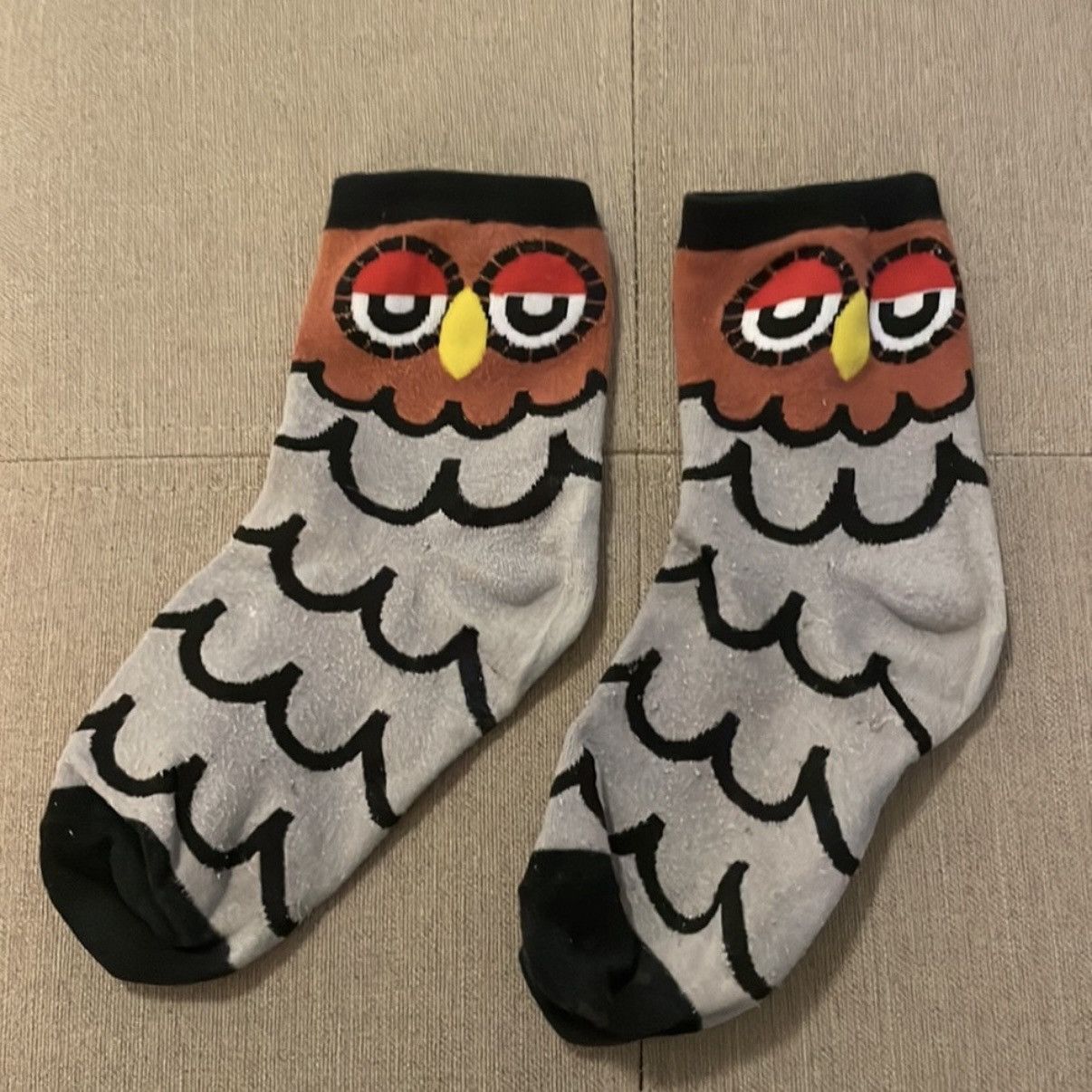 Other Unamused Owl Socks Size ONE SIZE - 5 Thumbnail