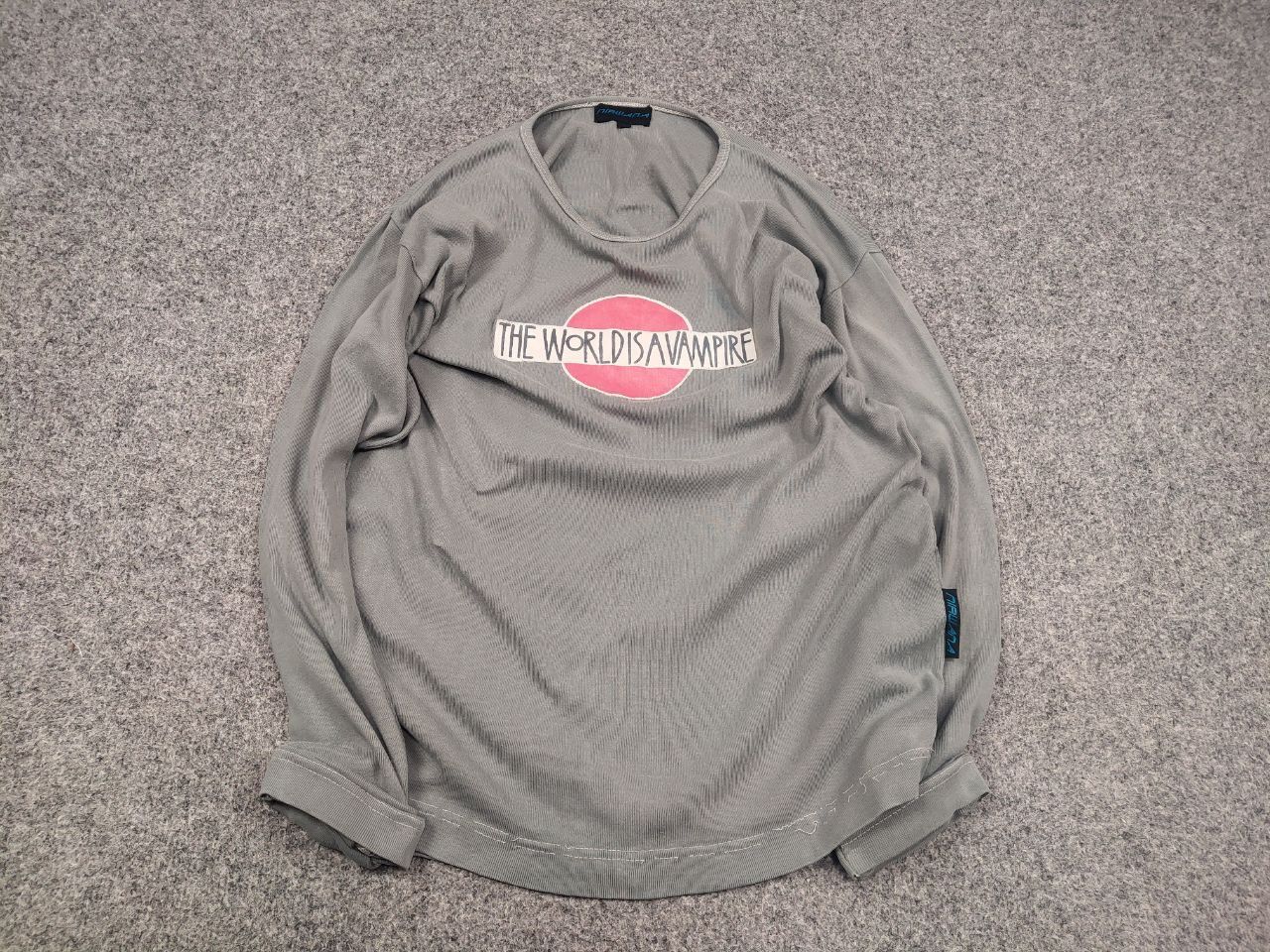 Band Tees Vintage The World Is Vampire Smashing Pumpkins long sleeve Size US M / EU 48-50 / 2 - 2 Thumbnail